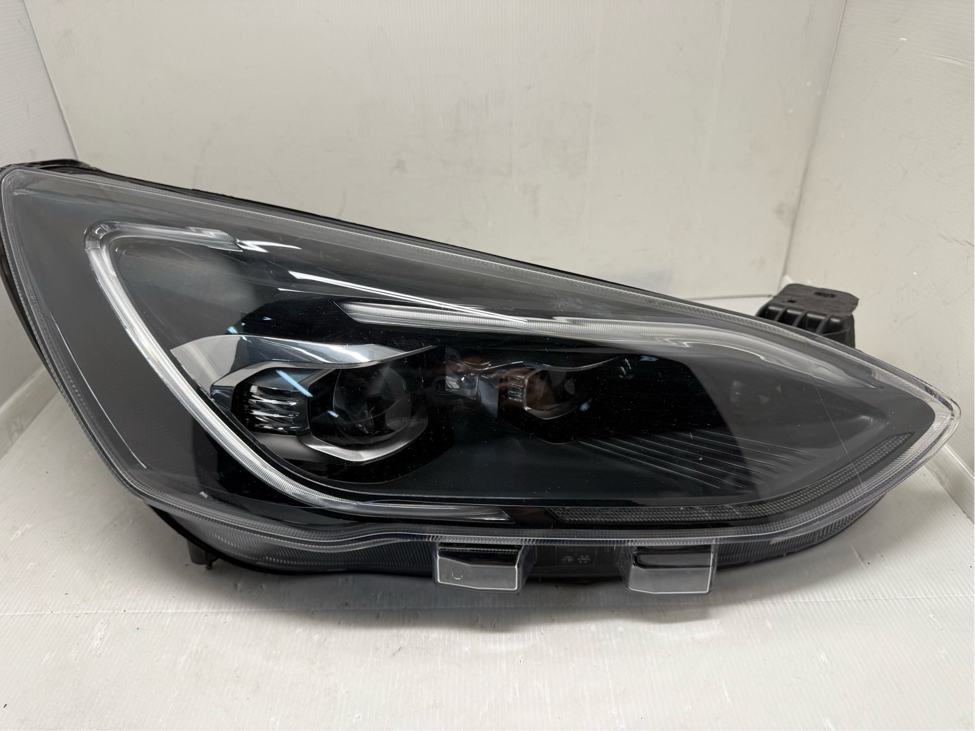 FORD FOCUS MK4 2018-2021 R.H.S FULL LED HEADLIGHT GENUINE