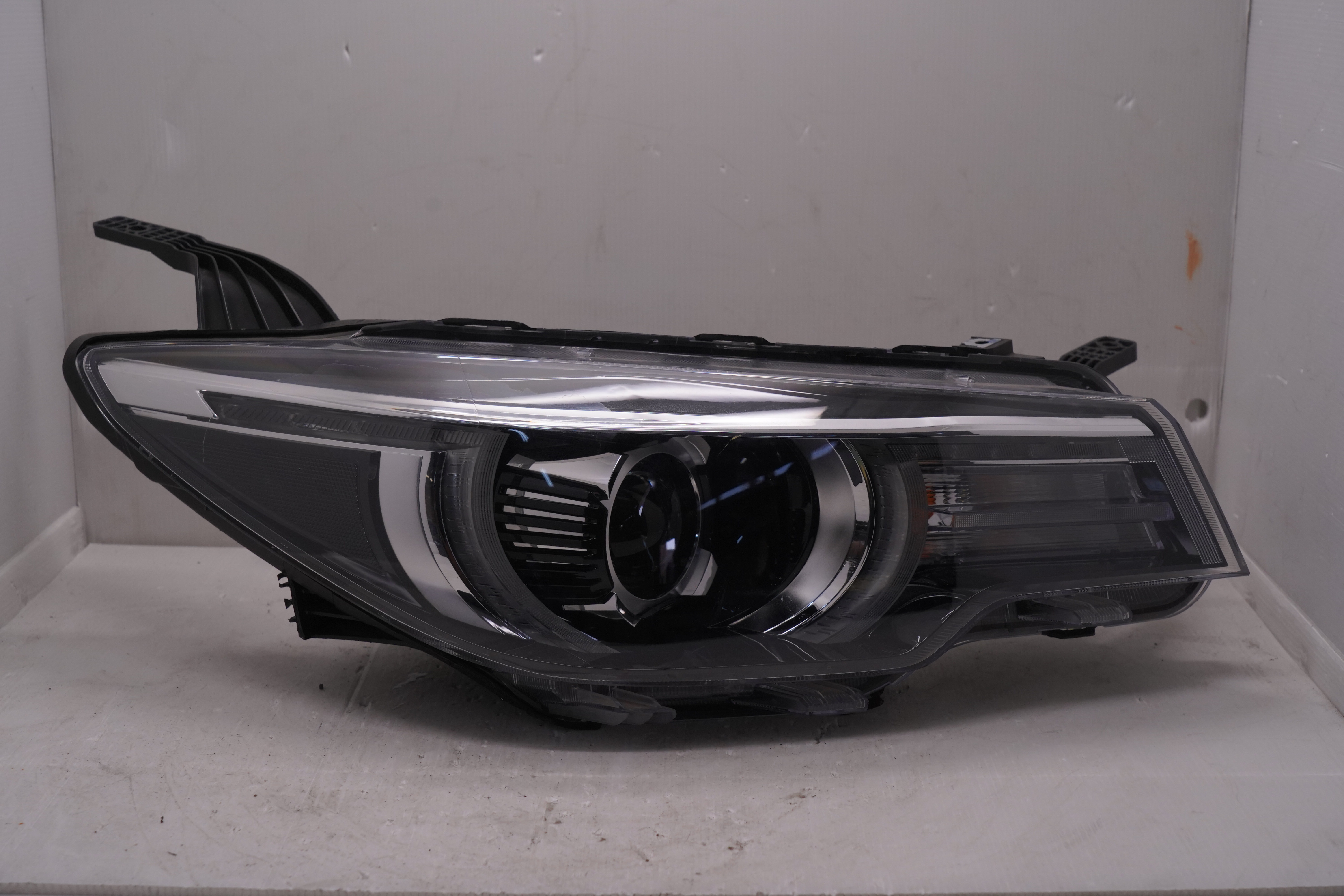 MG ZS 2016-2020 HALOGEN R.H.S HEADLIGHT GENUINE