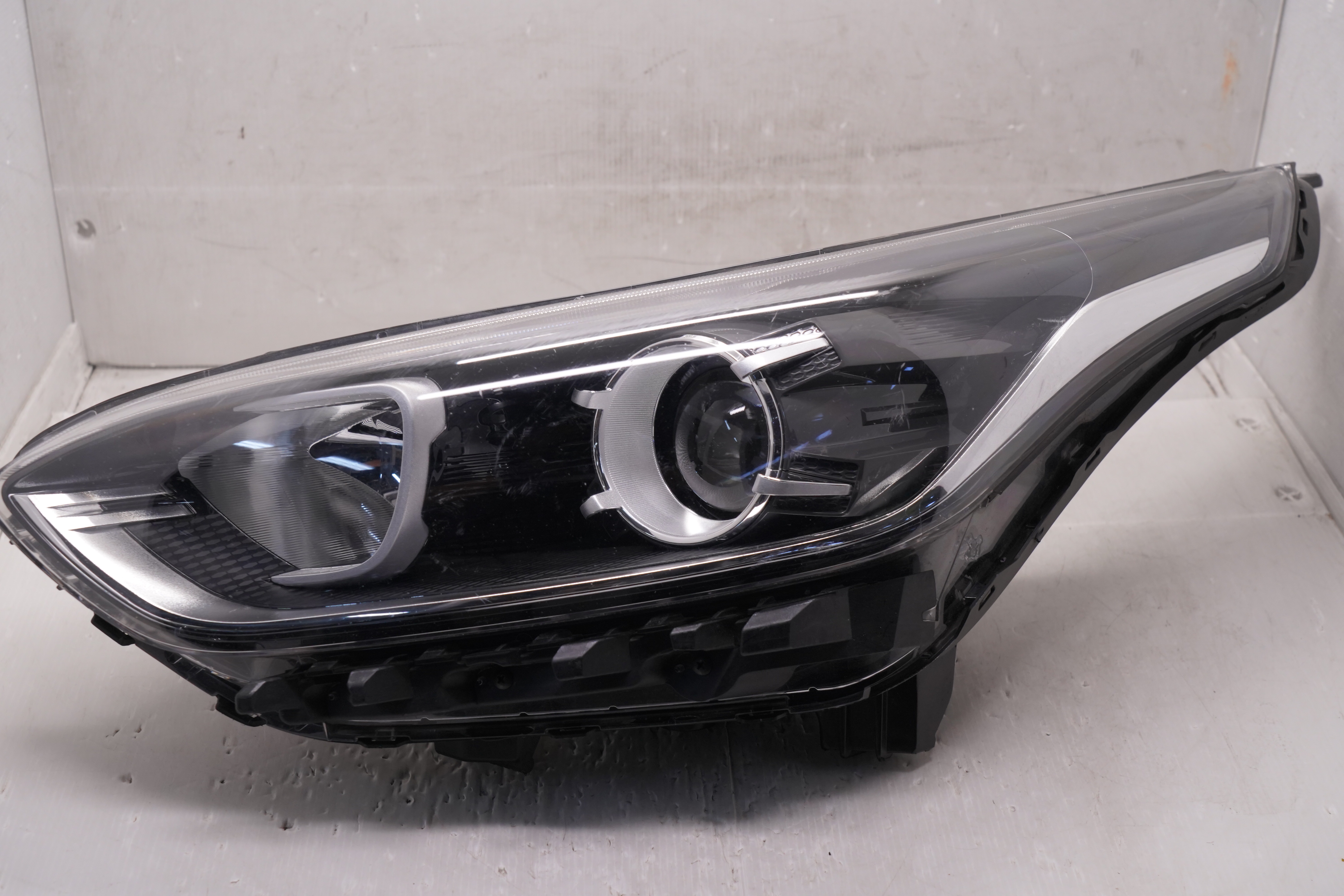 KIA CERATO 2018-2020 LENS HALOGEN L.H.S HEADLIGHT GENUINE