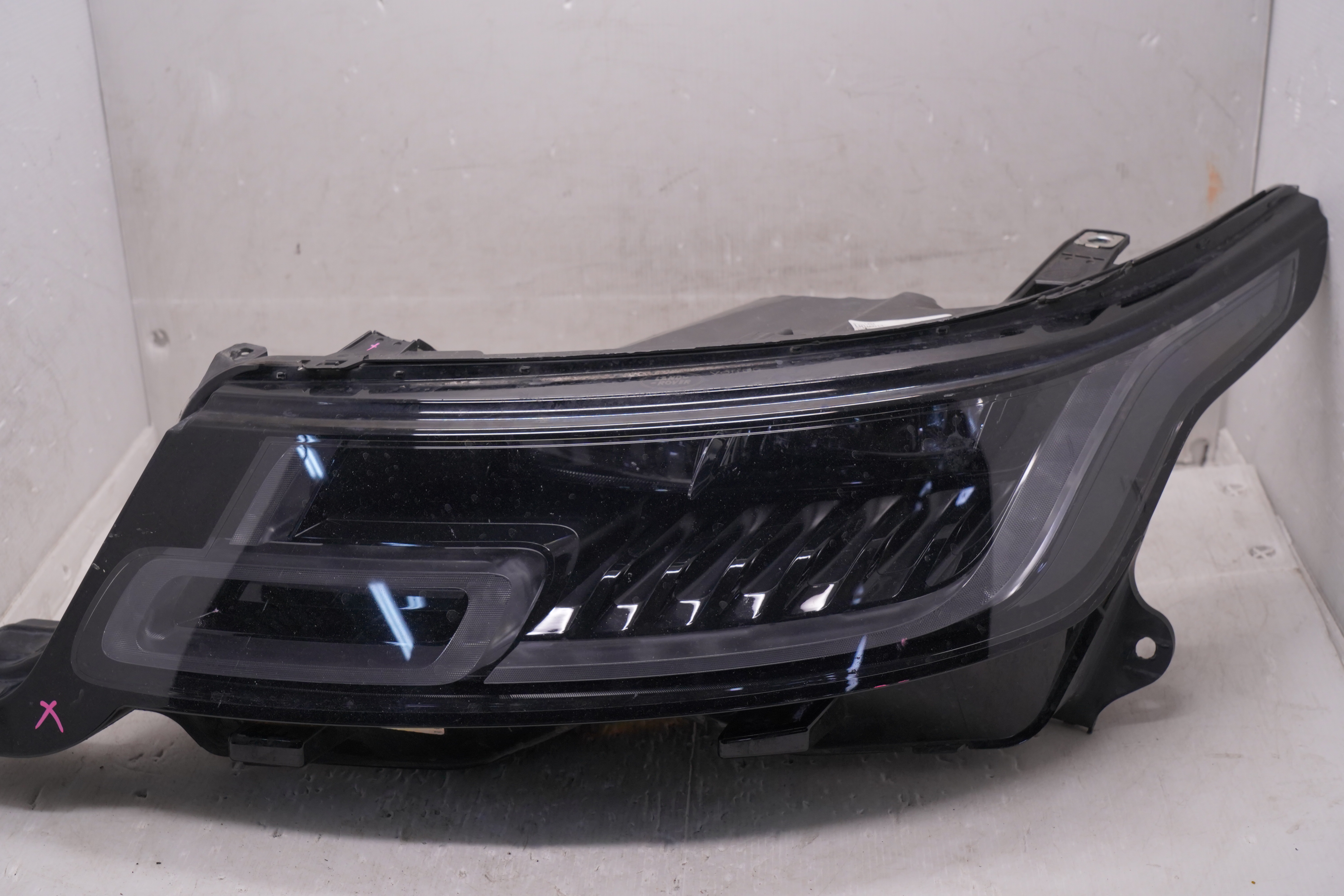 LAND ROVER RANGE ROVER SPORT 2018-2022 LED L.H.S HEADLIGHT GENUINE