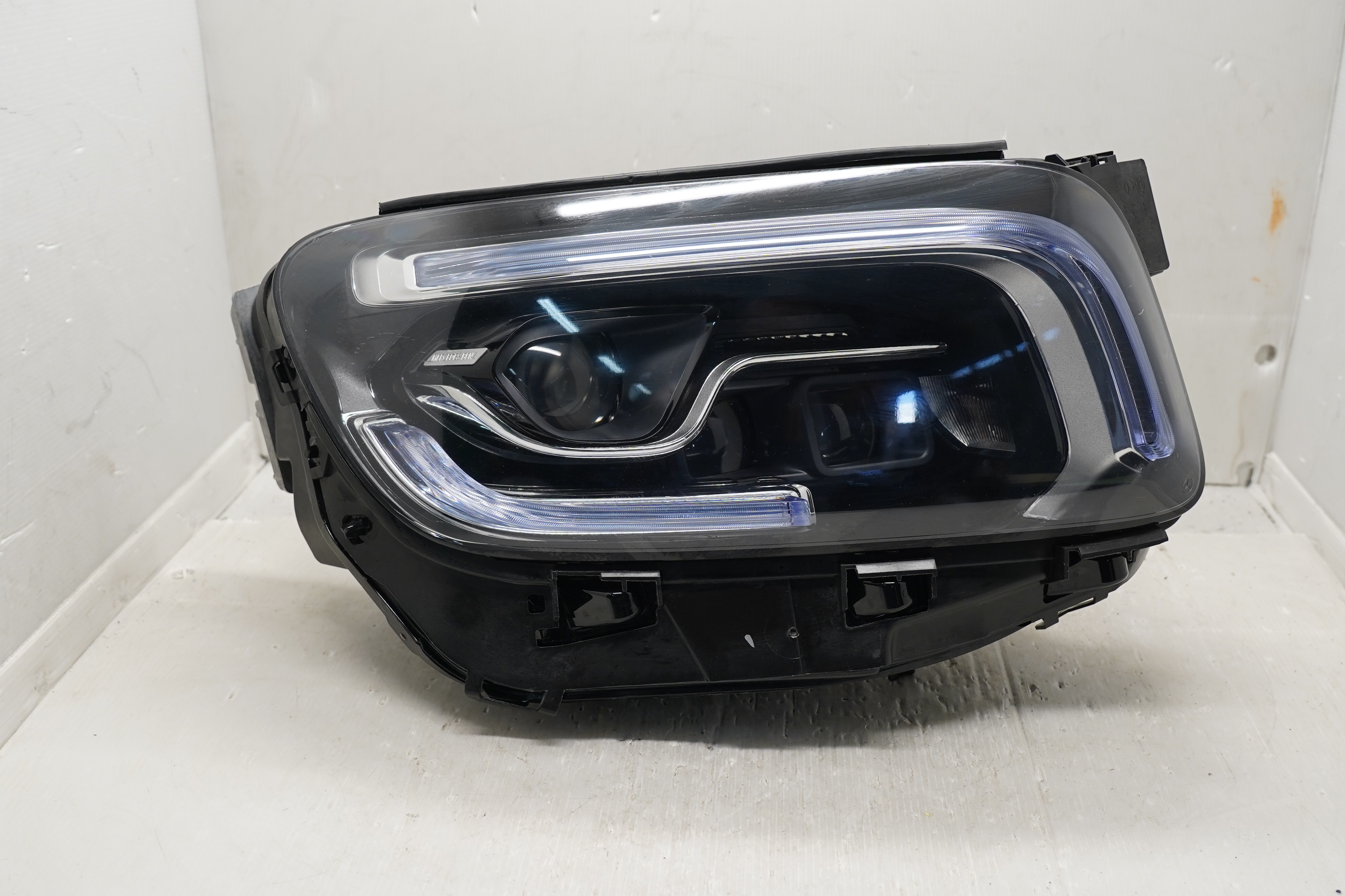 MERCEDES-BENZ GLB-CLASS W247 2019-2023 LED R.H.S HEADLIGHT GENUINE