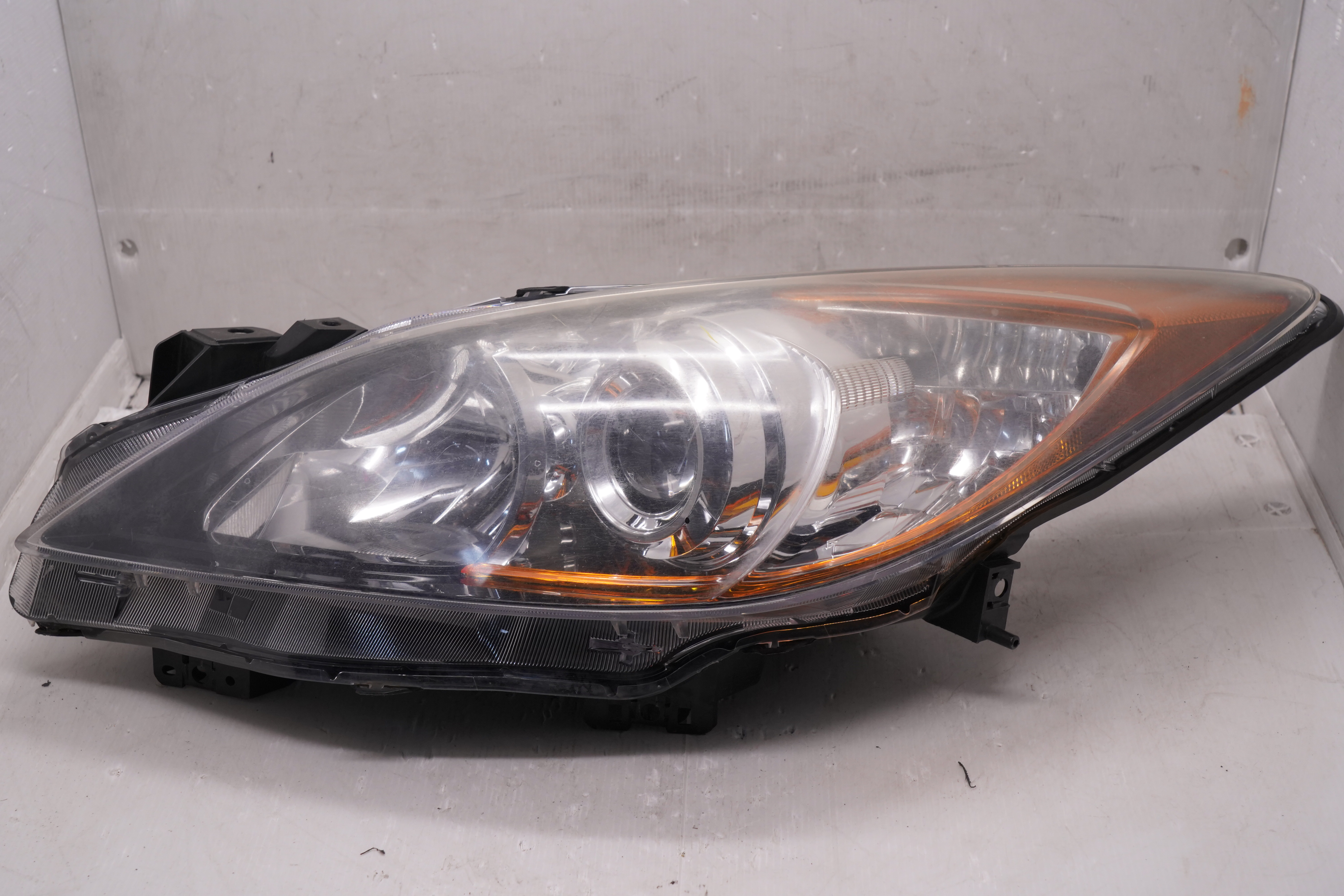 MAZDA 3 2010-2013 HALOGEN L.H.S HEADLIGHT GENUINE