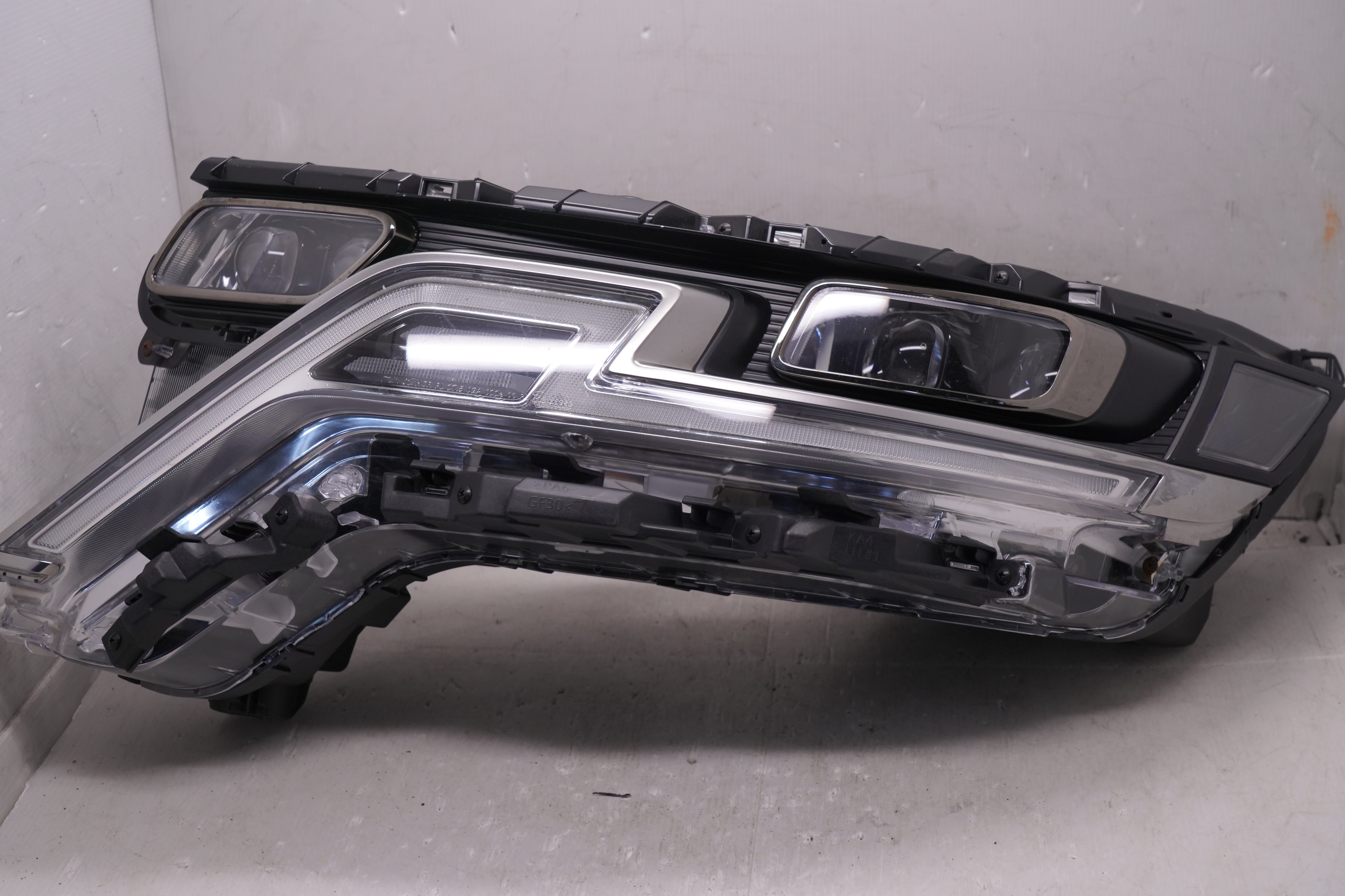 KIA CARNIVAL 2021-2023 LED L.H.S HEADLIGHT GENUINE