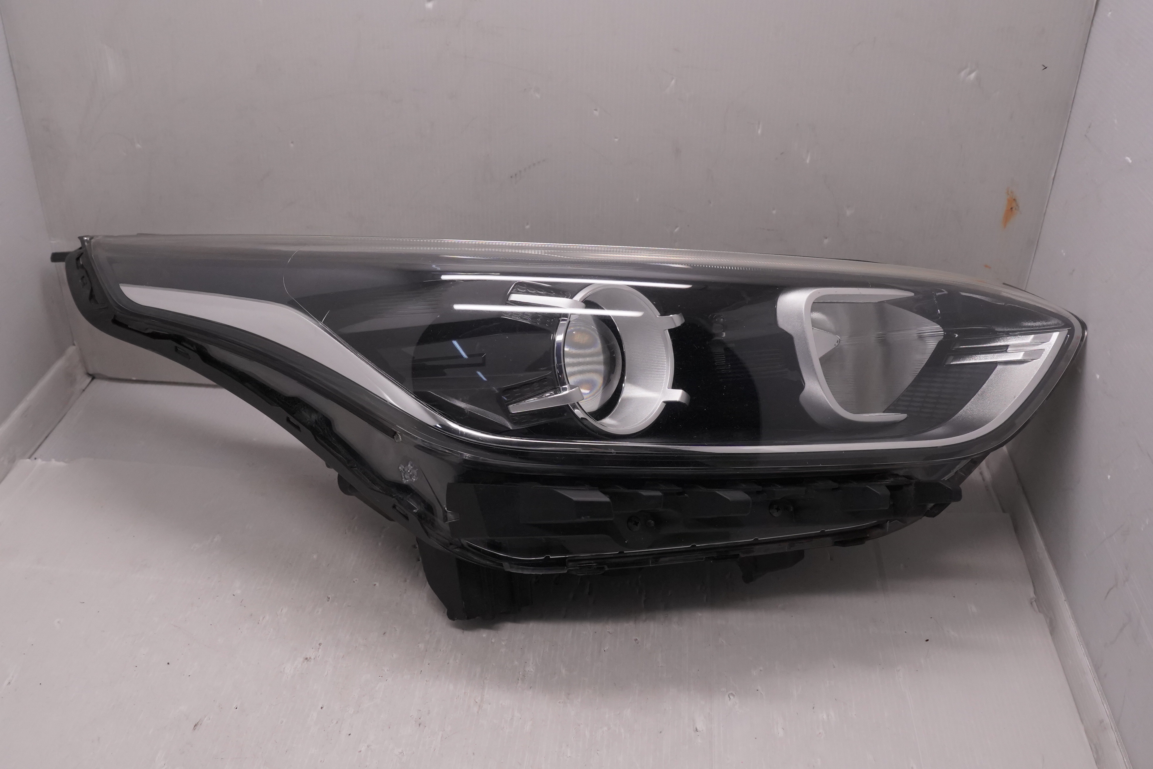 KIA CERATO 2018-2020 LENS HALOGEN R.H.S HEADLIGHT GENUINE