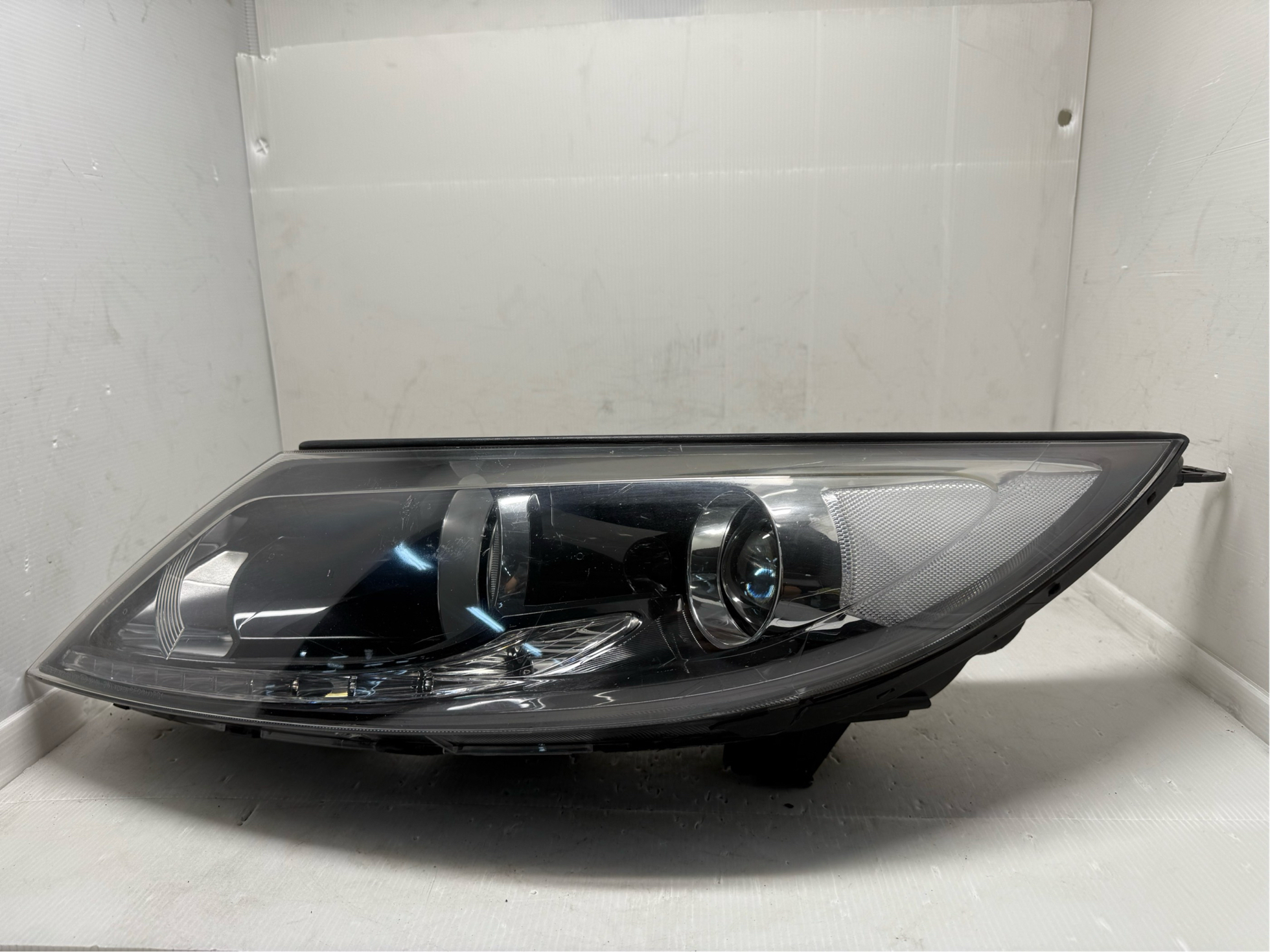 Kia SPORTAGE 2010-2015 HALOGEN L.H.S Headlight
