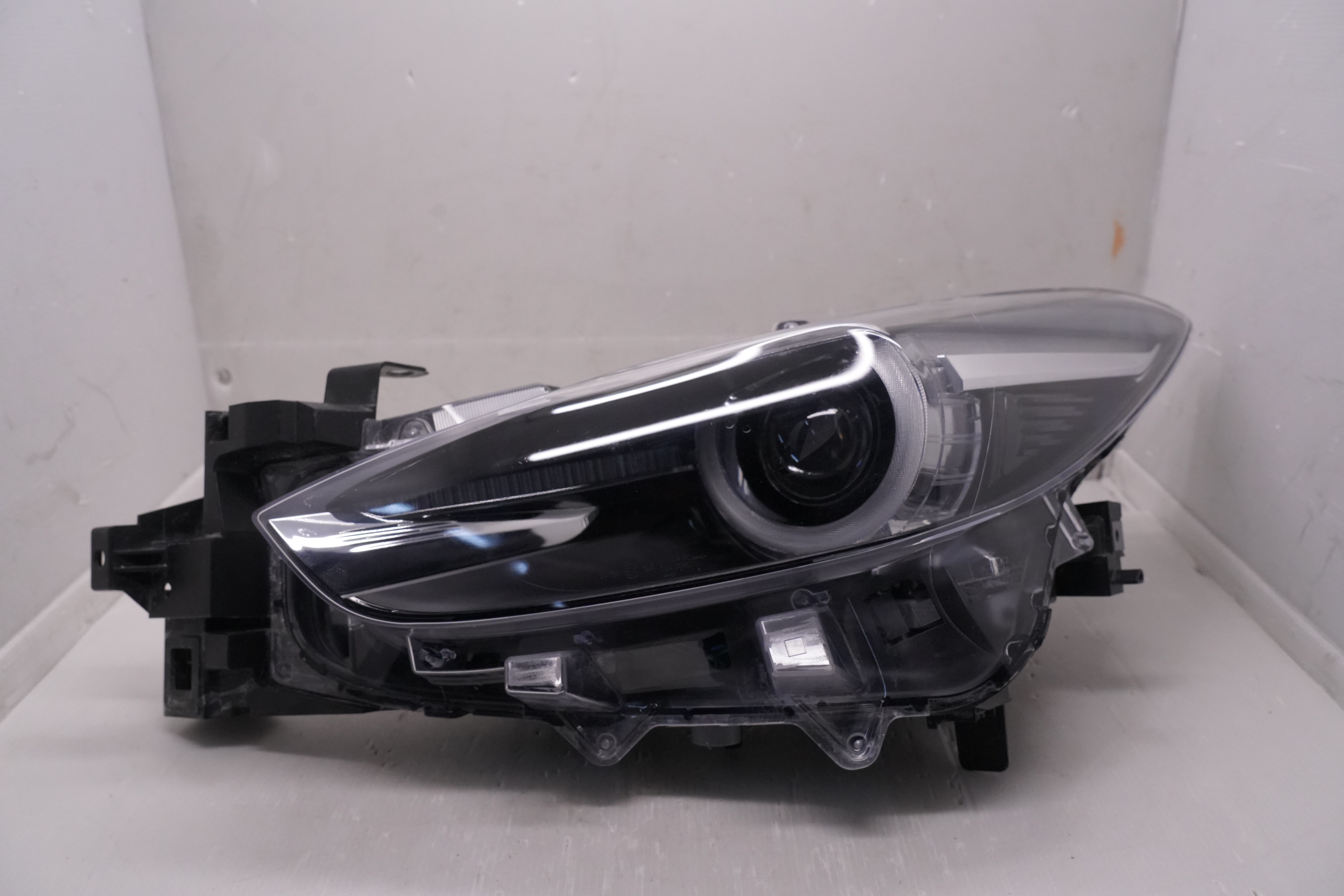 MAZDA 3 2017-2018 LED L.H.S HEADLIGHT GENUINE