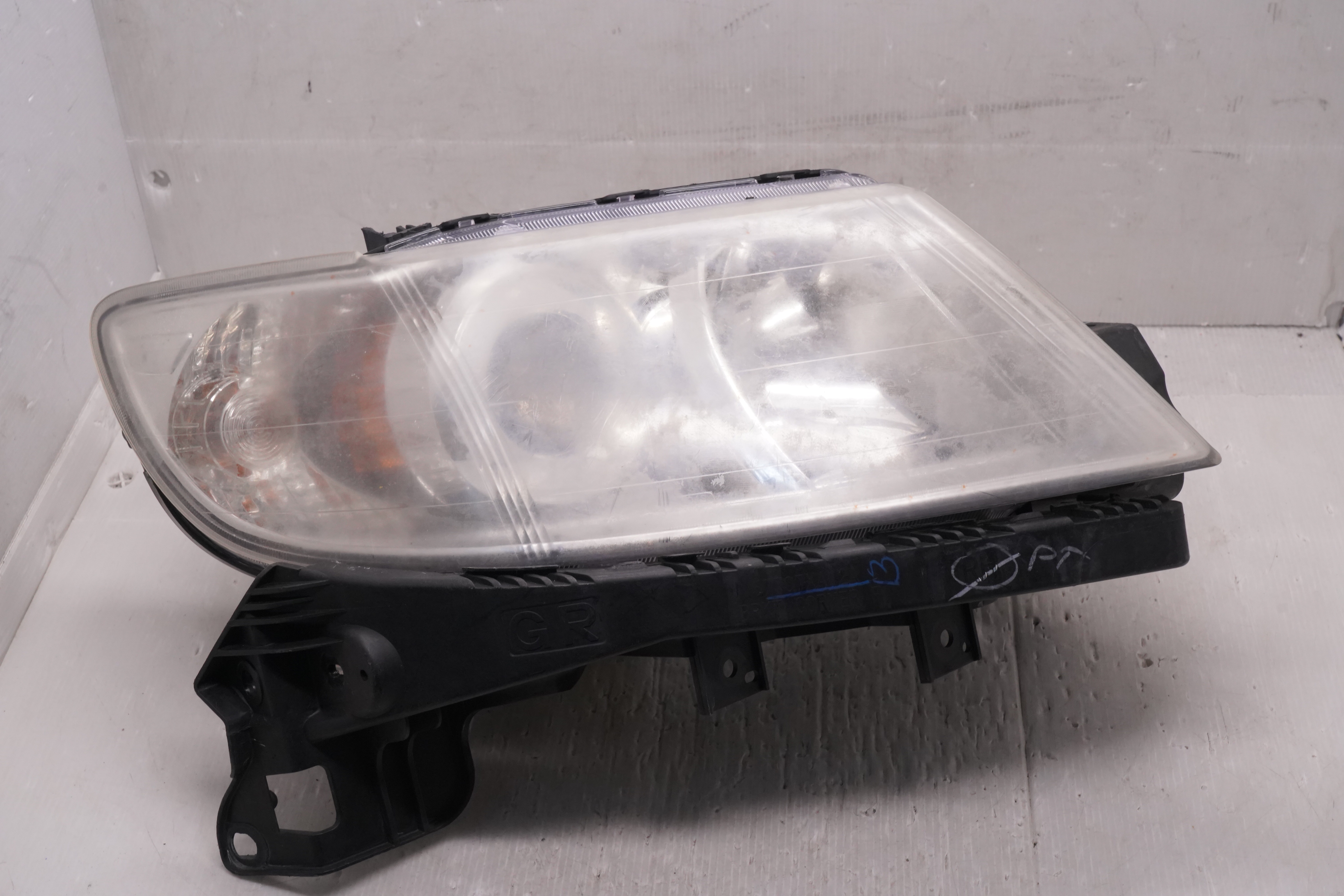 SUBARU TRIBECA 2008-2014 HALOGEN R.H.S HEADLIGHT GENUINE