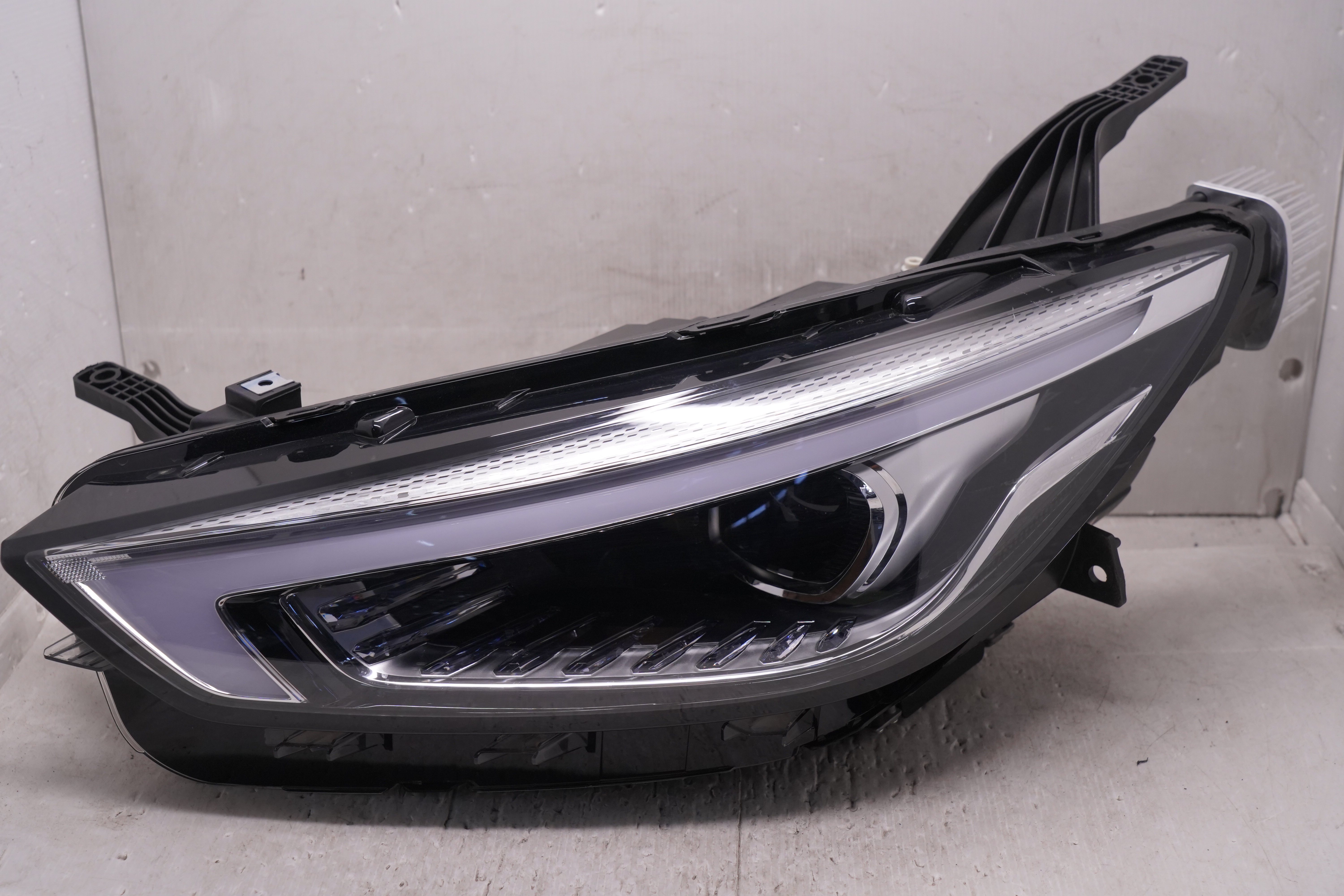 MG ZST 2021-2023 LED L.H.S HEADLIGHT GENUINE