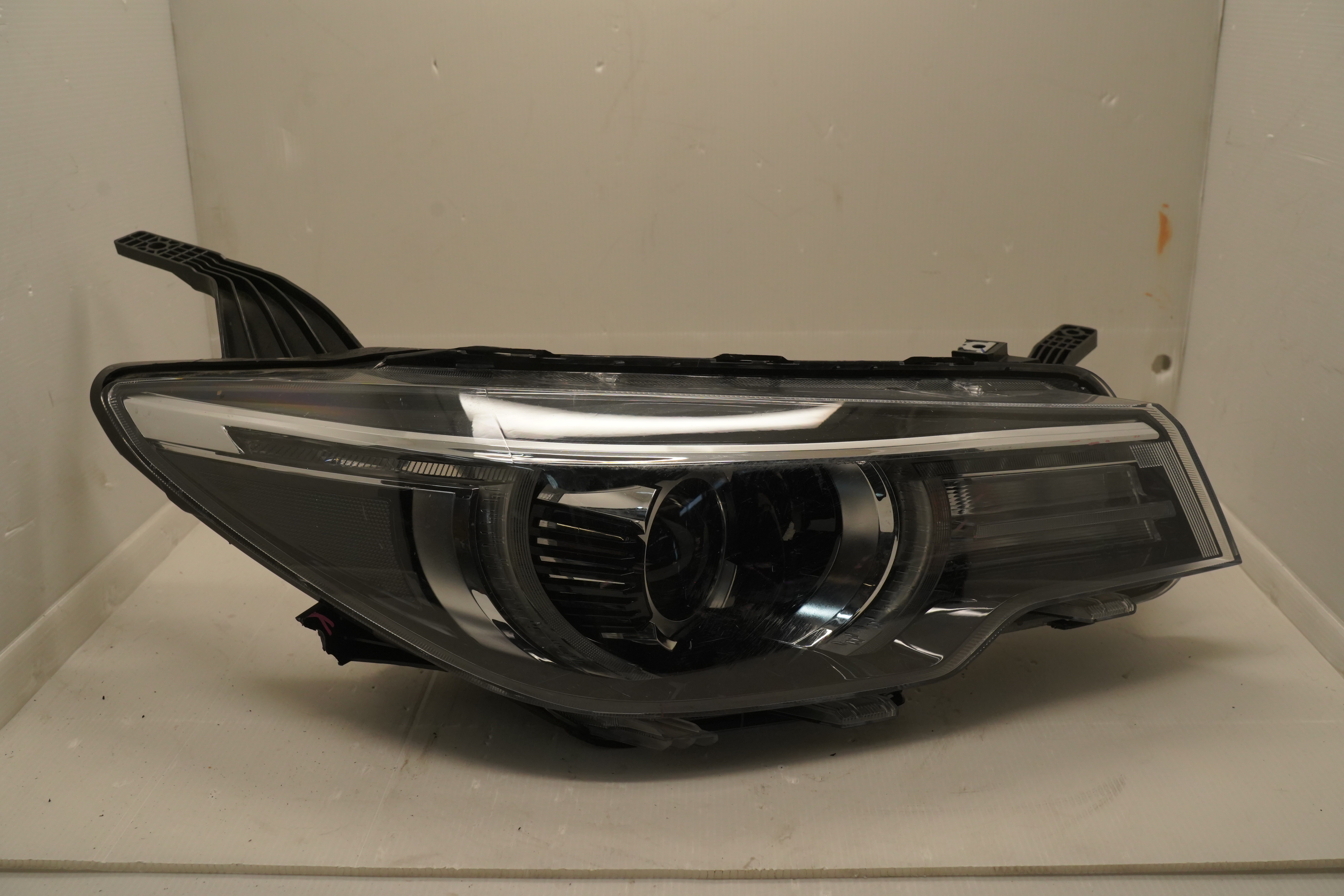 MG ZS 2016-2020 HALOGEN R.H.S HEADLIGHT GENUINE