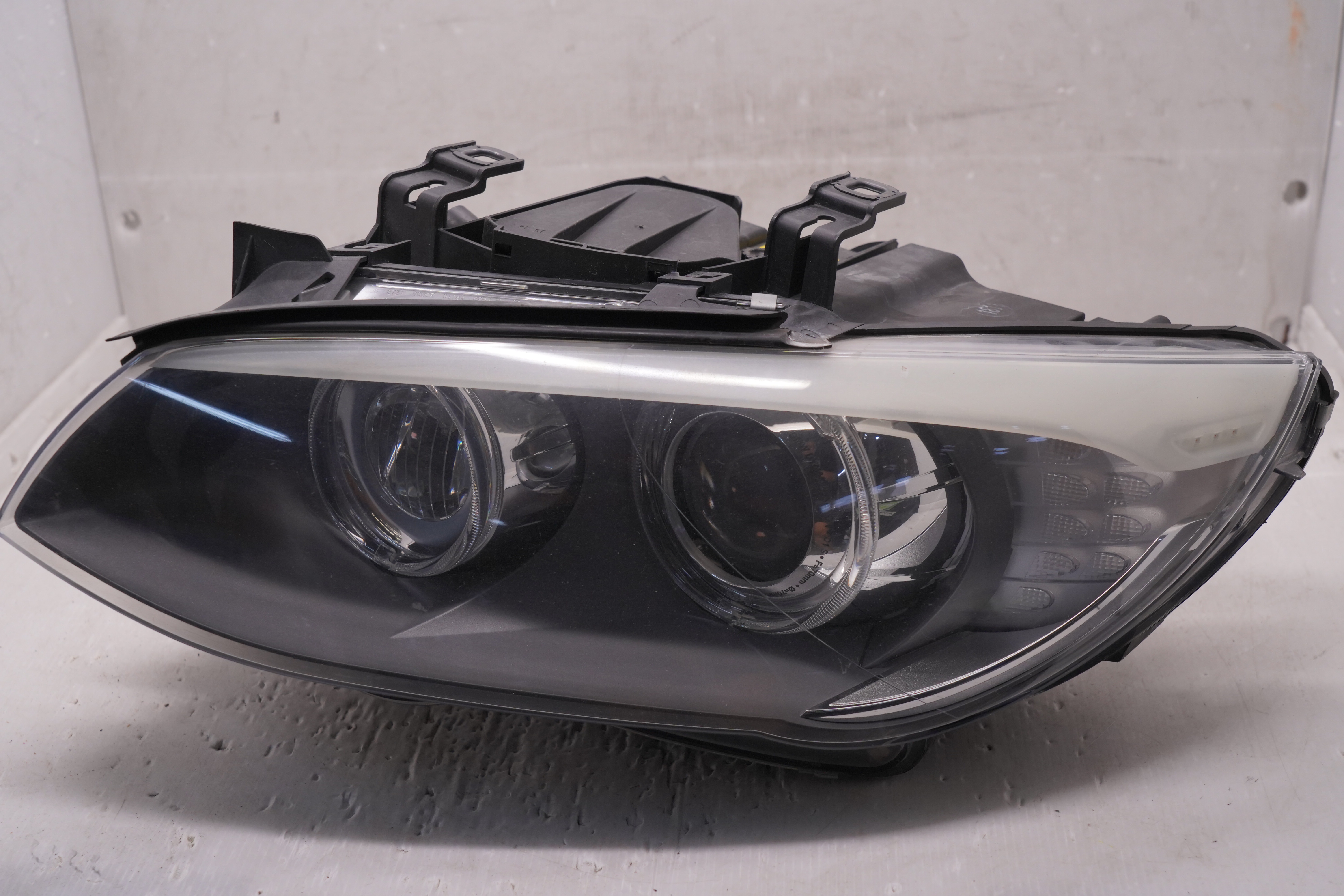 BMW E92 E93 2007-2010 XENON L.H.S HEADLIGHT GENUINE