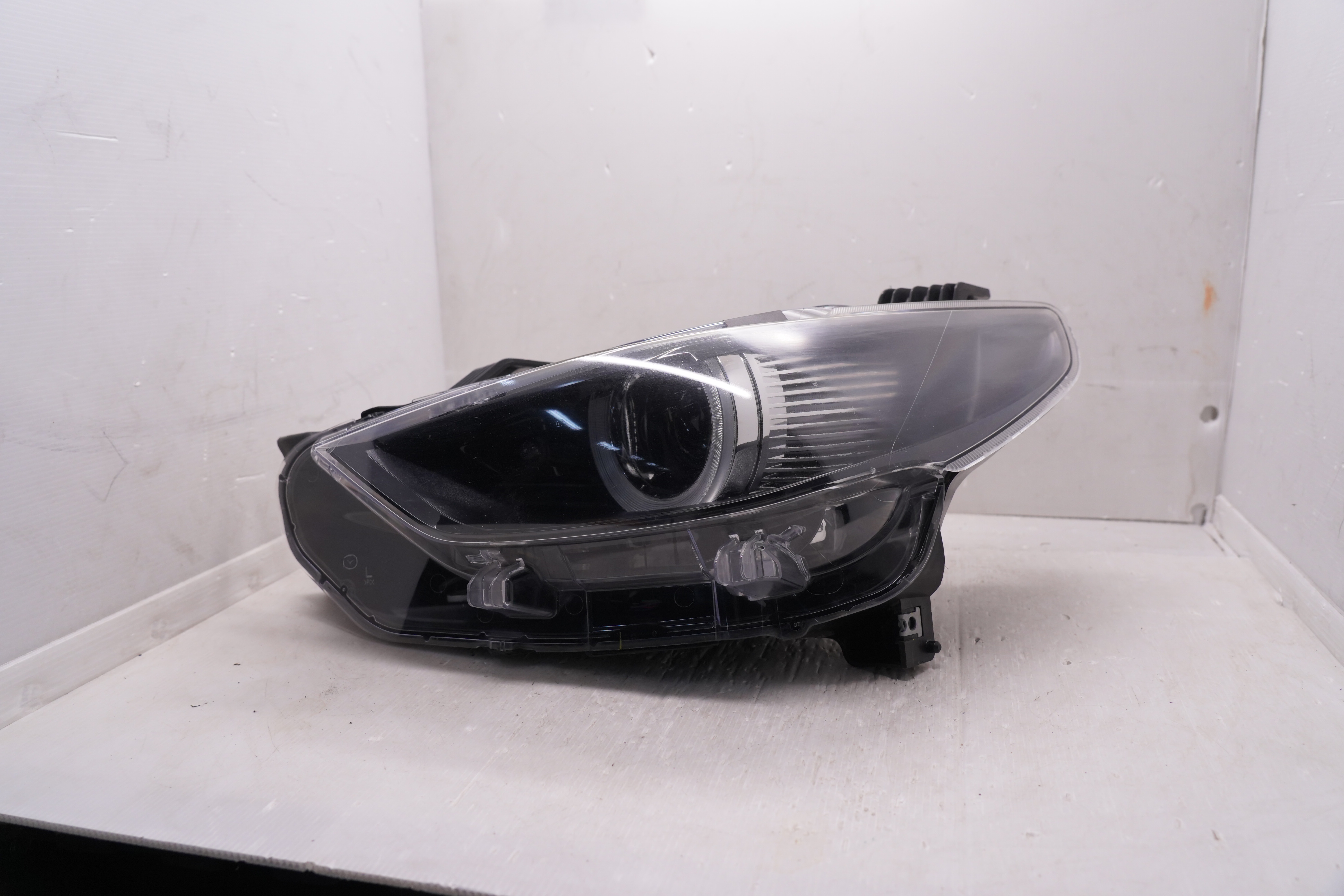 MAZDA BT-50 2020-2025 LED R.H.S HEADLIGHT GENUINE