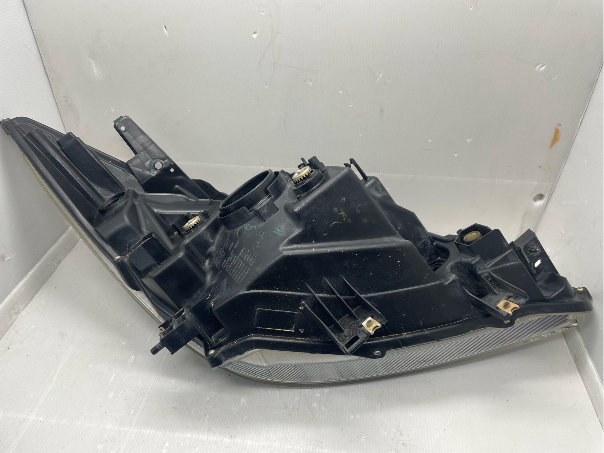 Mazda BT-50 2016-2019 HALOGEN L.H.S HEADLIGHT GENUINE