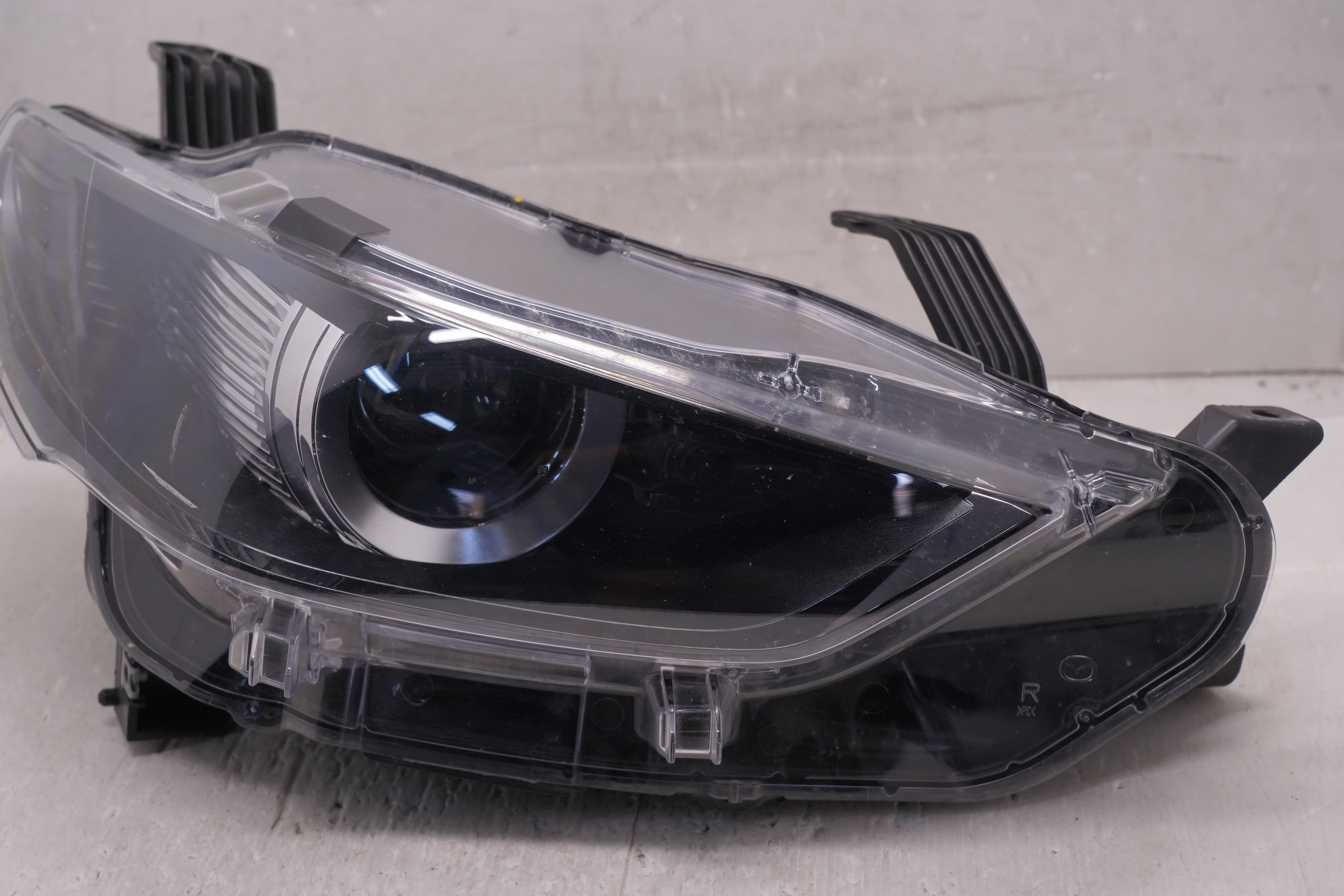 MAZDA BT-50 2020-2023 LED R.H.S HEADLIGHT GENUINE