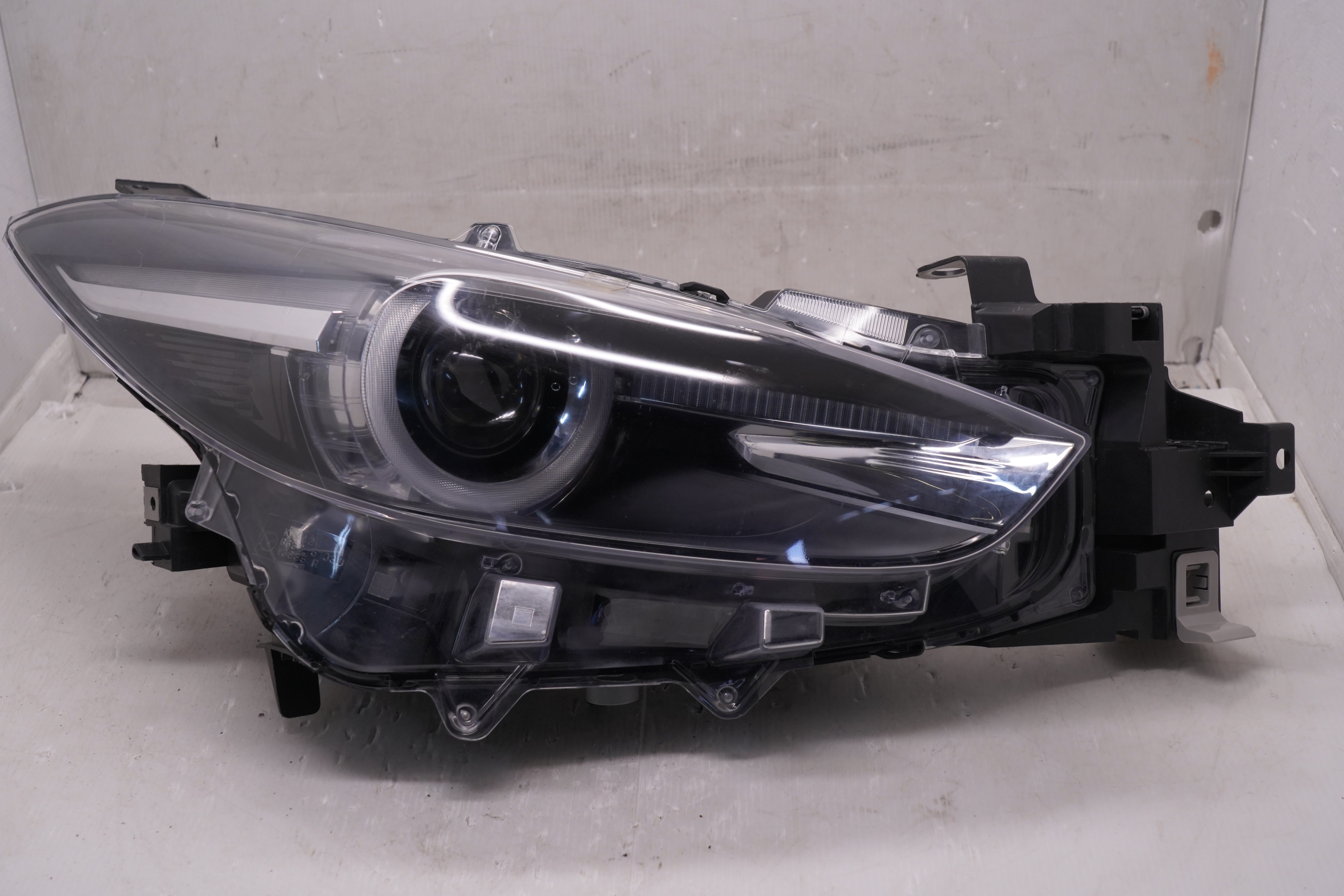 MAZDA 3 2017-2018 LED R.H.S HEADLIGHT GENUINE