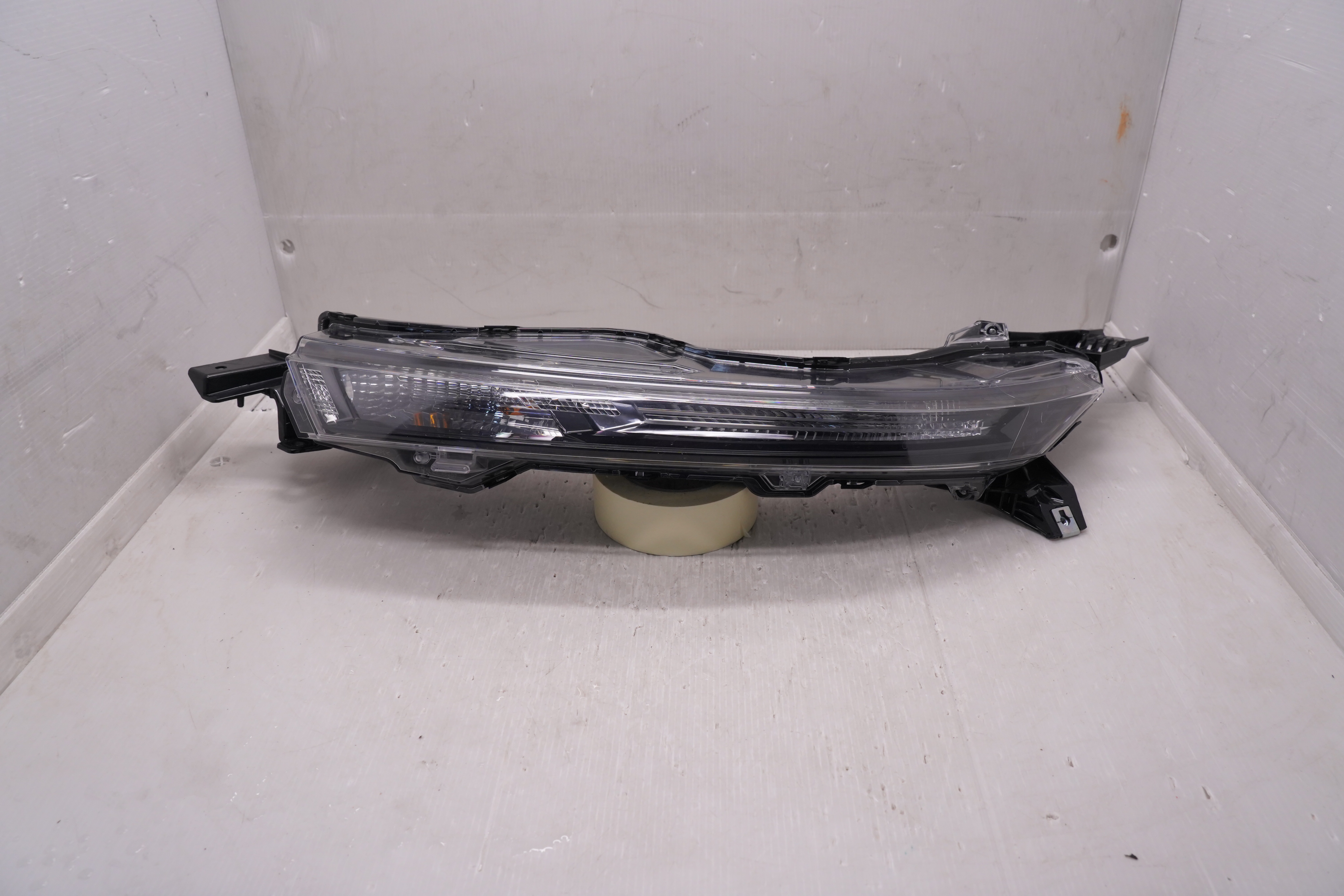 MITSUBUSHI TRITON L200 2023-2025 L.H.S DRL SIGNAL LIGHT GENUINE