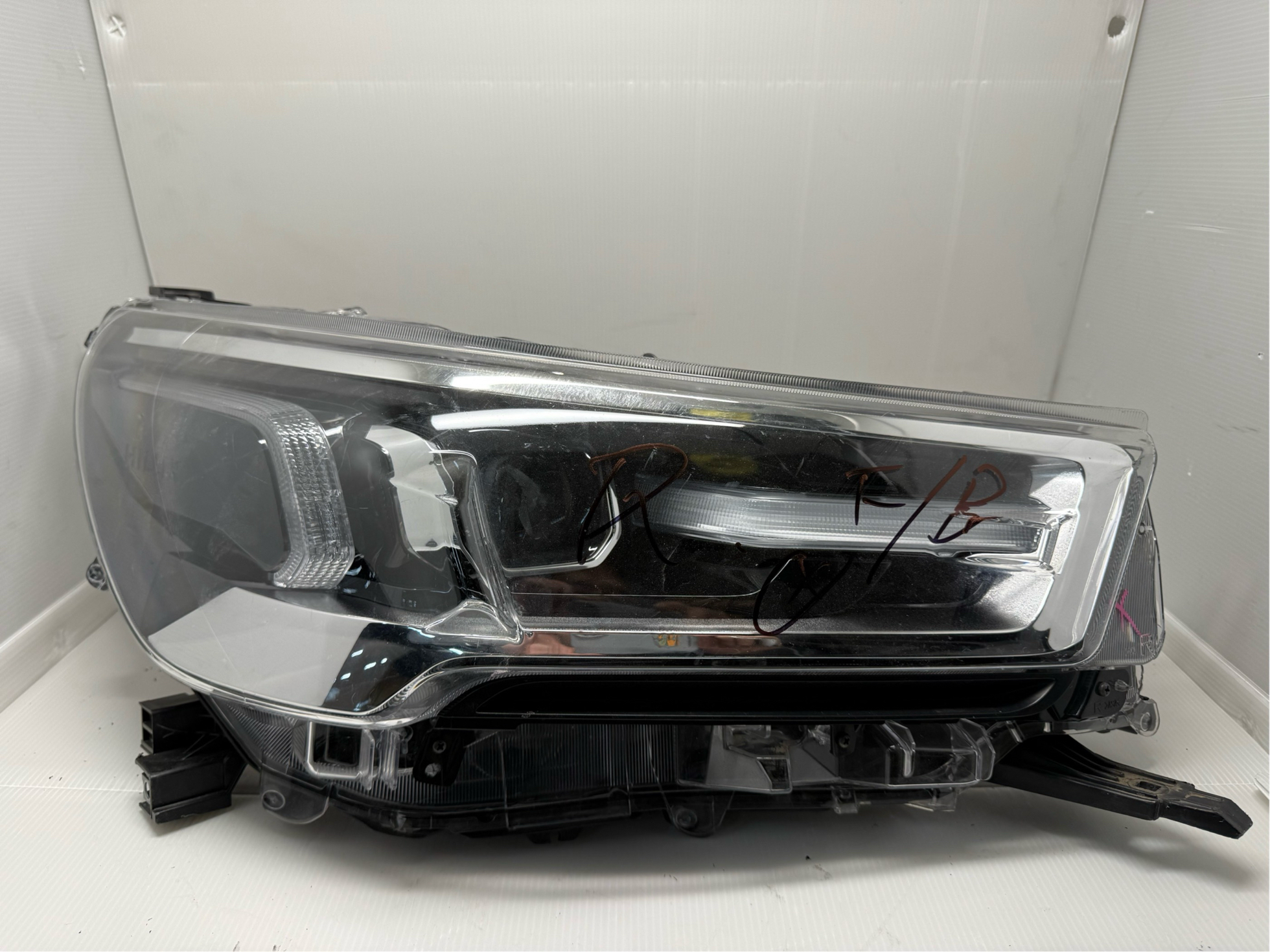 Toyota HILUX REVO 2020-2023 LED R.H.S HEADLIGHT GENUINE