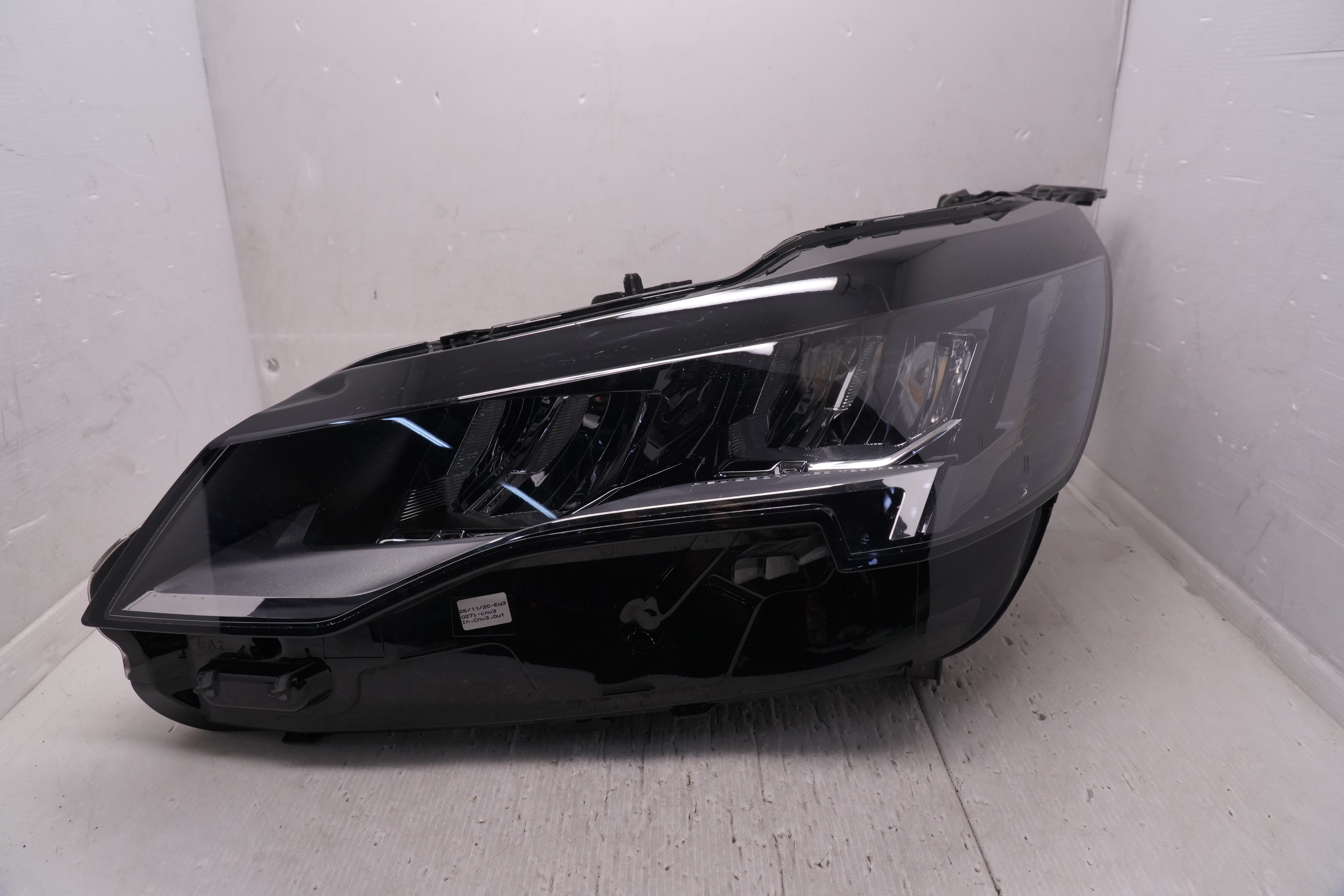 PEUGEOT 3008 5008 L.H.S LED HEADLIGHT GENUINE