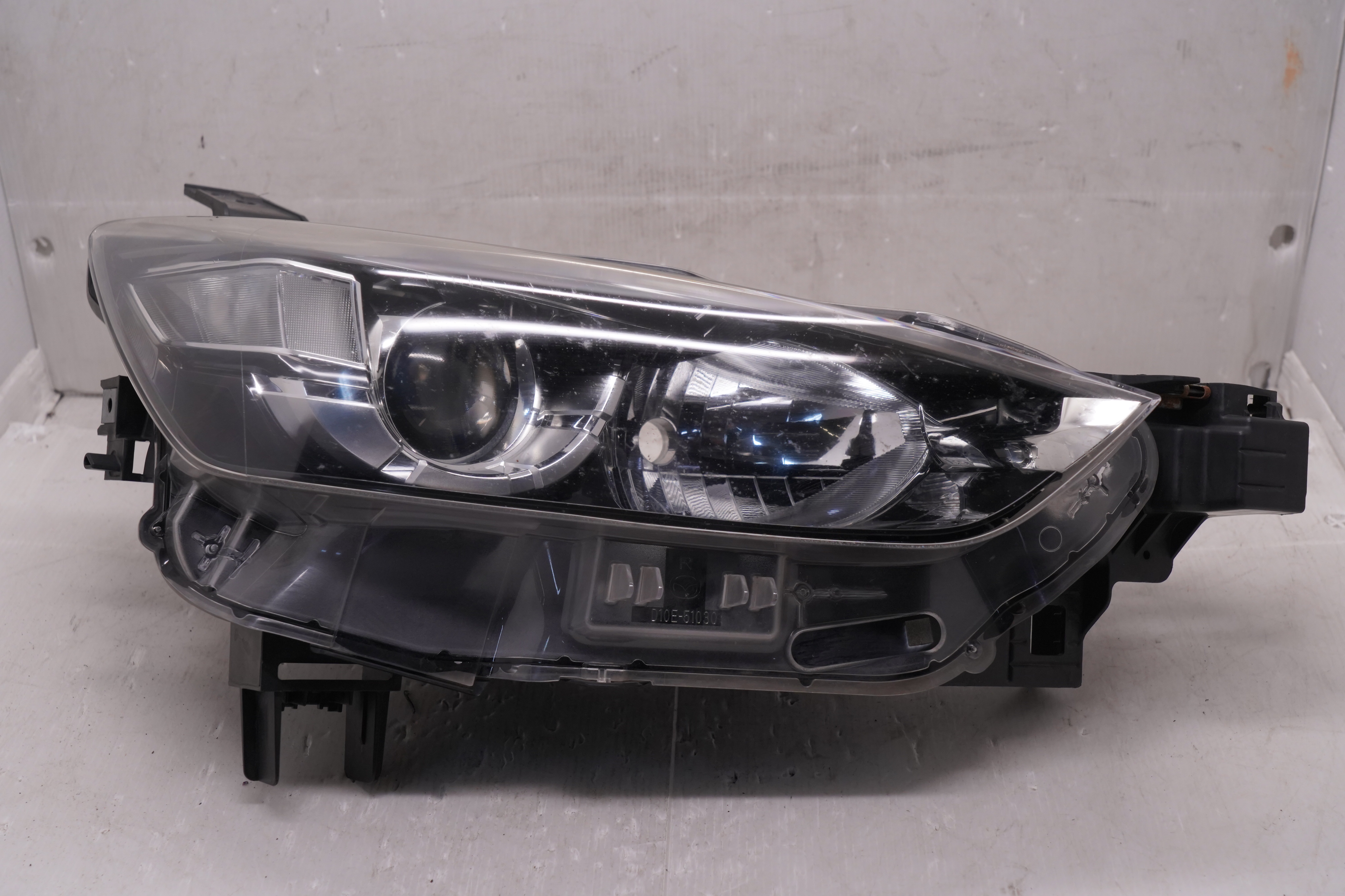 MAZDA CX-3 2016-2018 HALOGEN R.H.S HEADLIGHT GENUINE