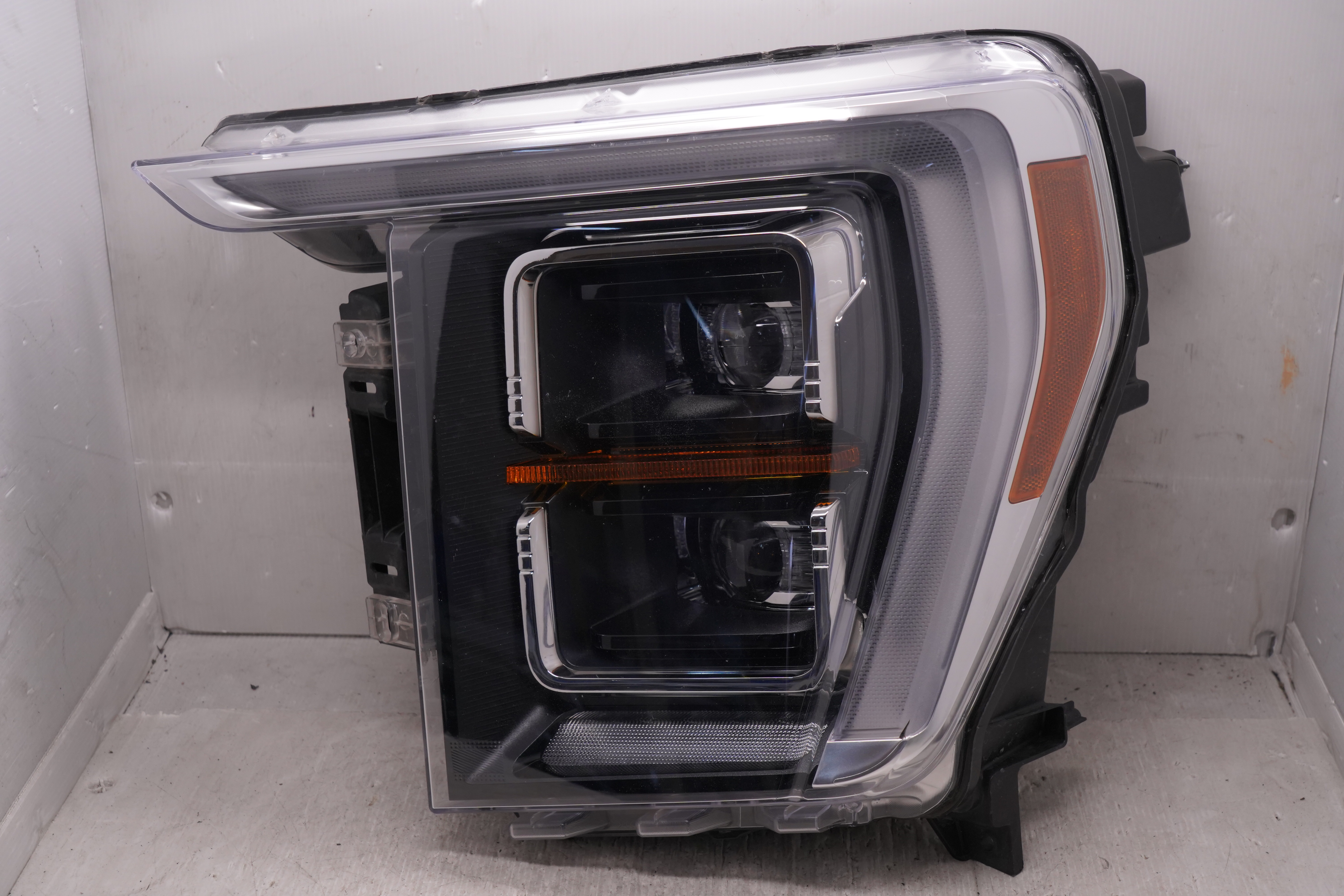 FORD F-150 2021-2023 LED L.H.S HEADLIGHT GENUINE