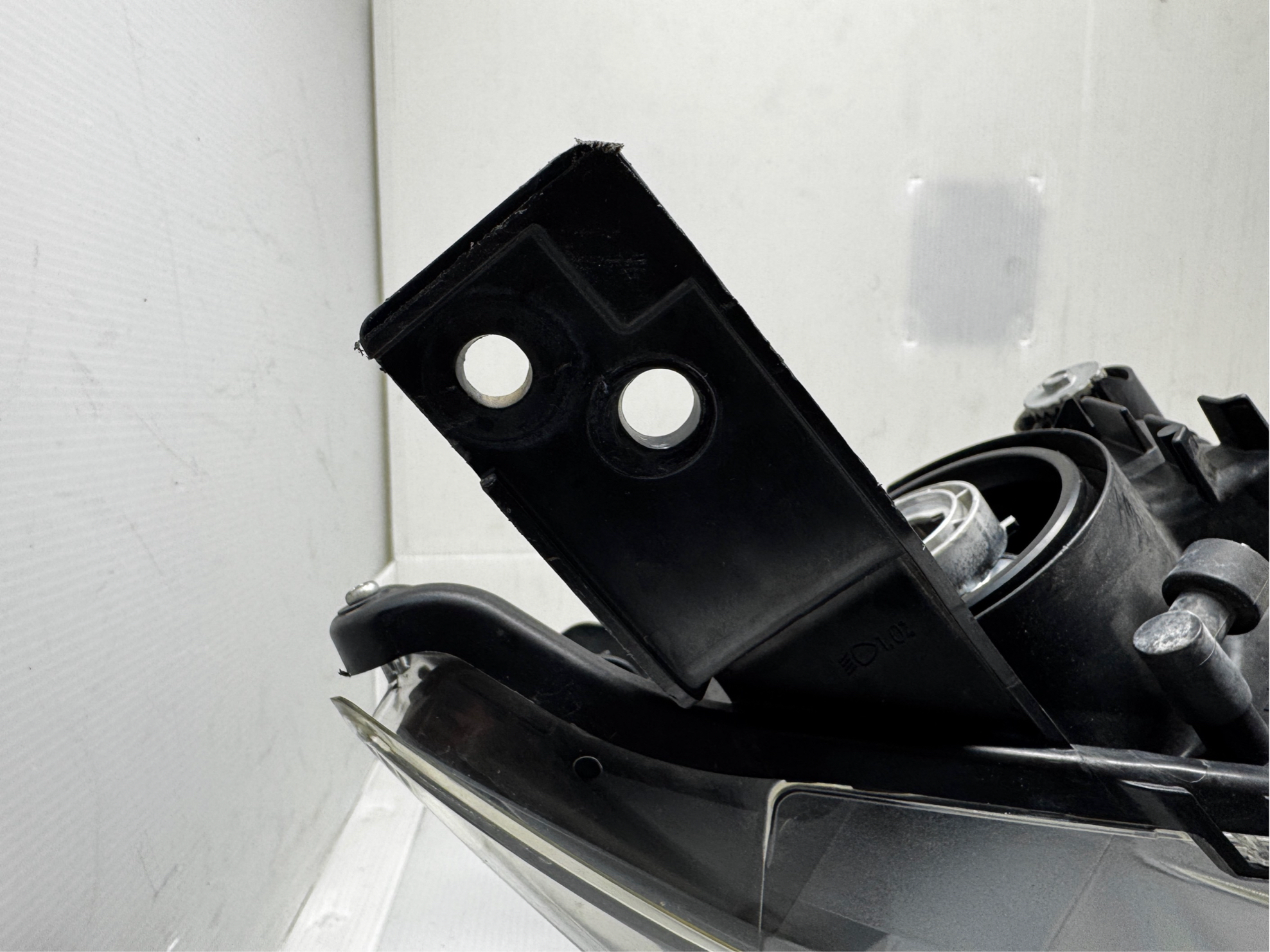 MAZDA CX-3 2016-2018 HALOGEN R.H.S HEADLIGHT GENUINE