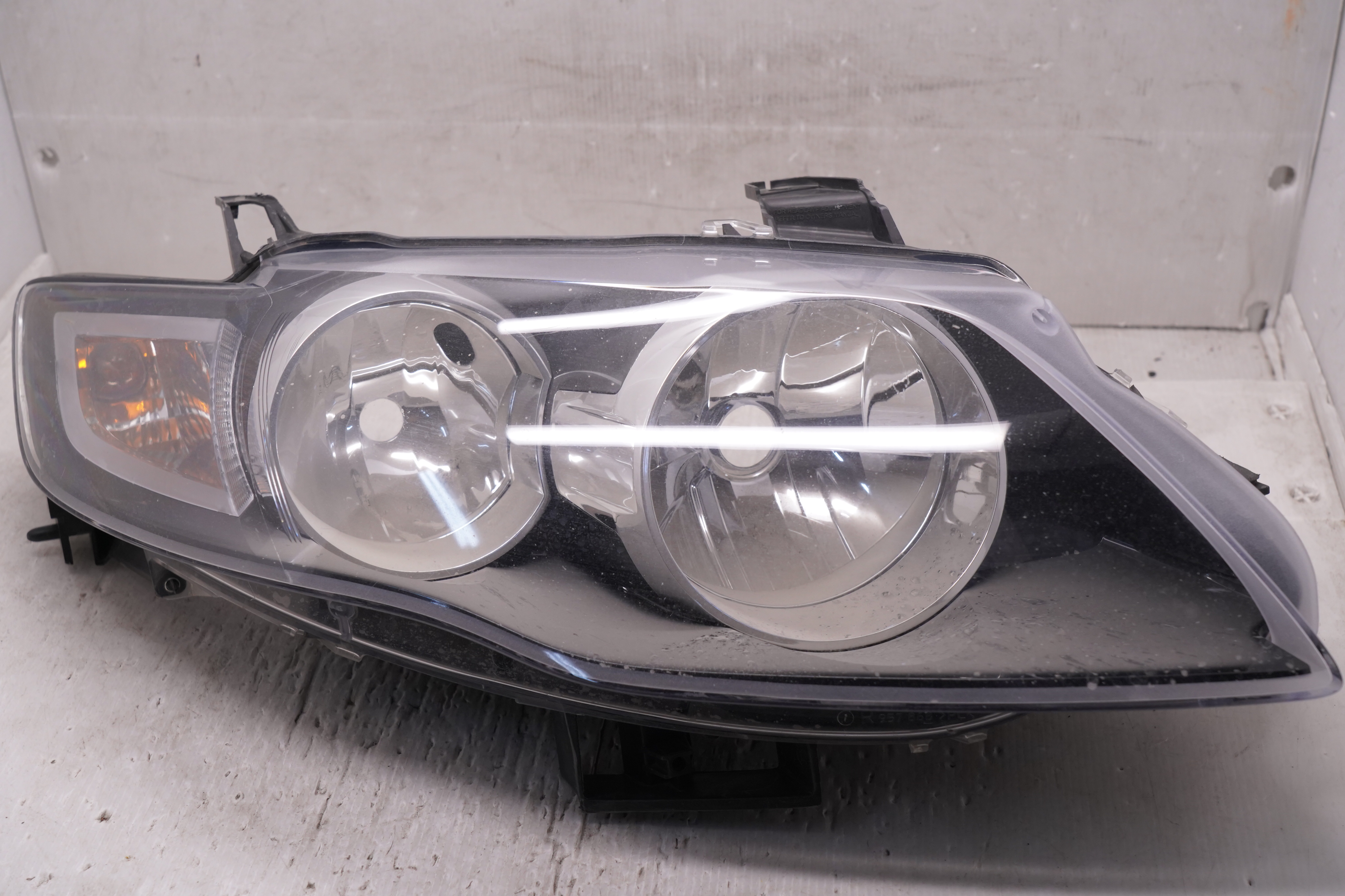 FORD FALCON XT FG 2008-2014 HALOGEN R.H.S HEADLIGHT GENUINE