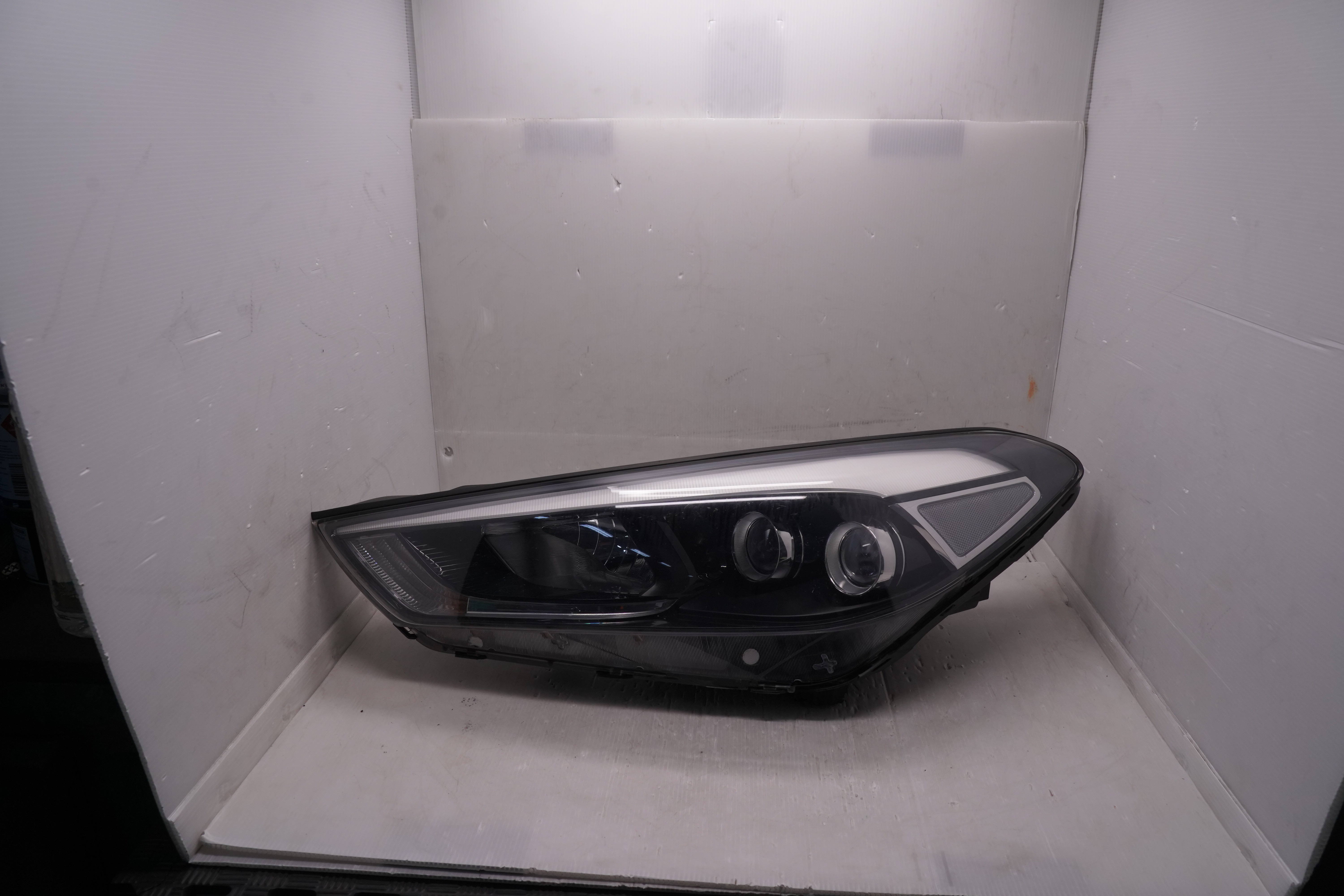 HYUNDAI TUCSON 2015-2017 LED L.H.S HEADLIGHT GENUINE