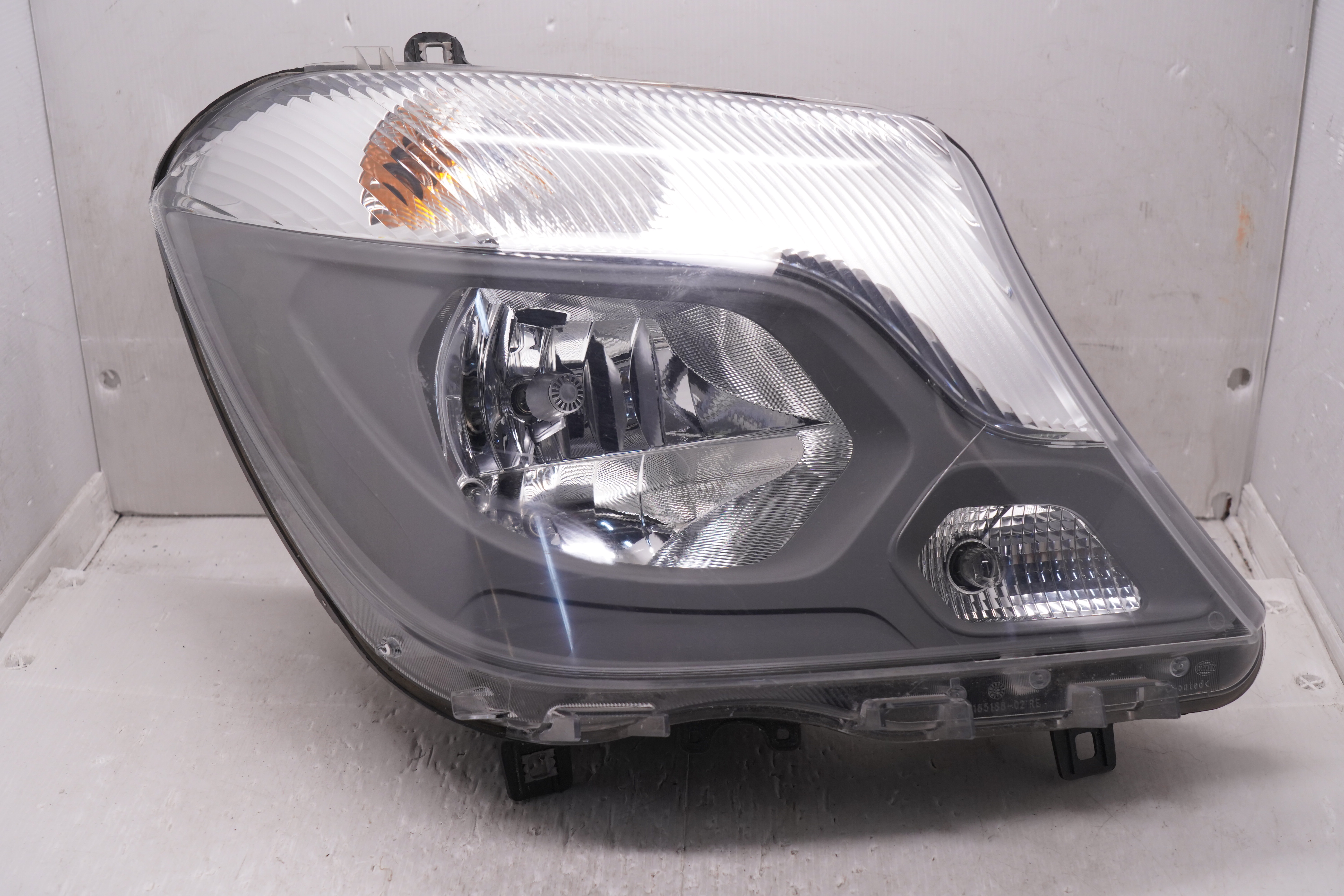 MERCEDES-BENZ SPRINTER W906 2014-2018 HALOGEN R.H.S HEADLIGHT GENUINE