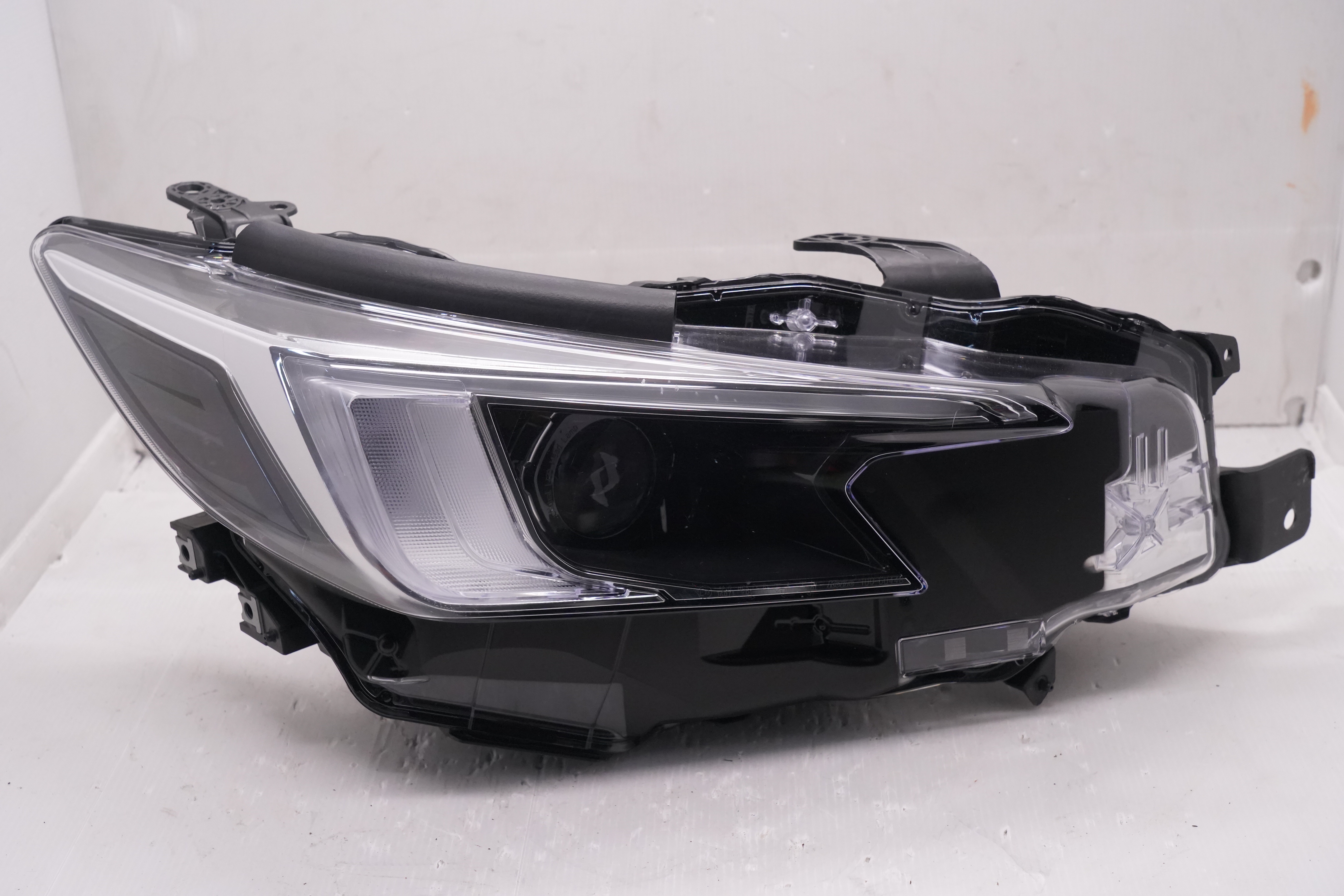SUBARU WRX LEVORG 2022- LED R.H.S HEADLIGHT GENUINE