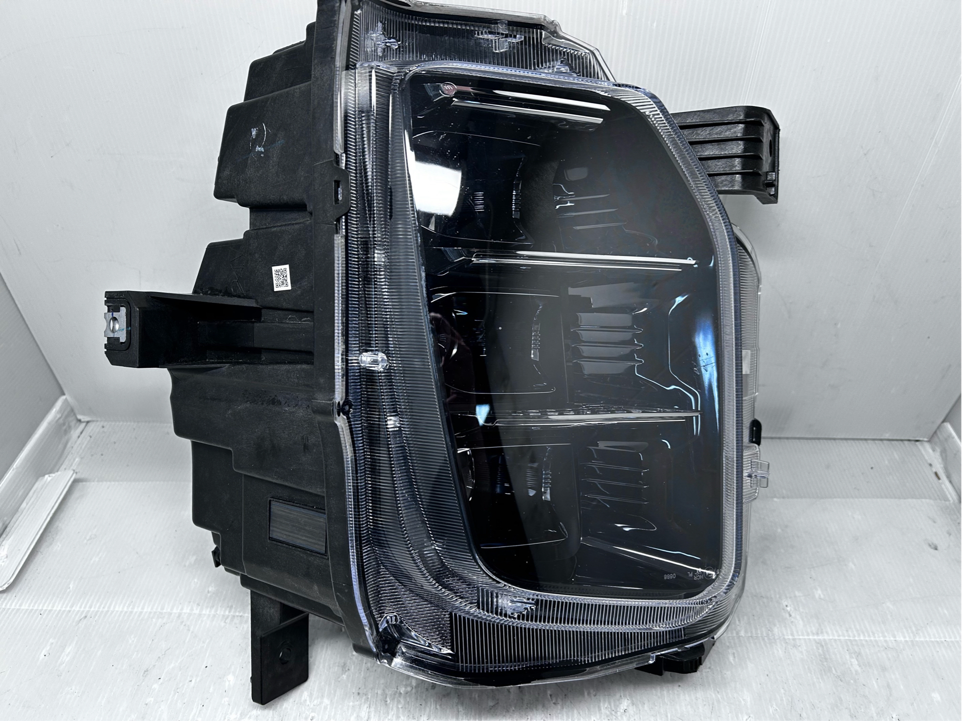 MAXUS LDV T60 D60 2019-2023 LED L.H.S HEADLIGHT GENUINE