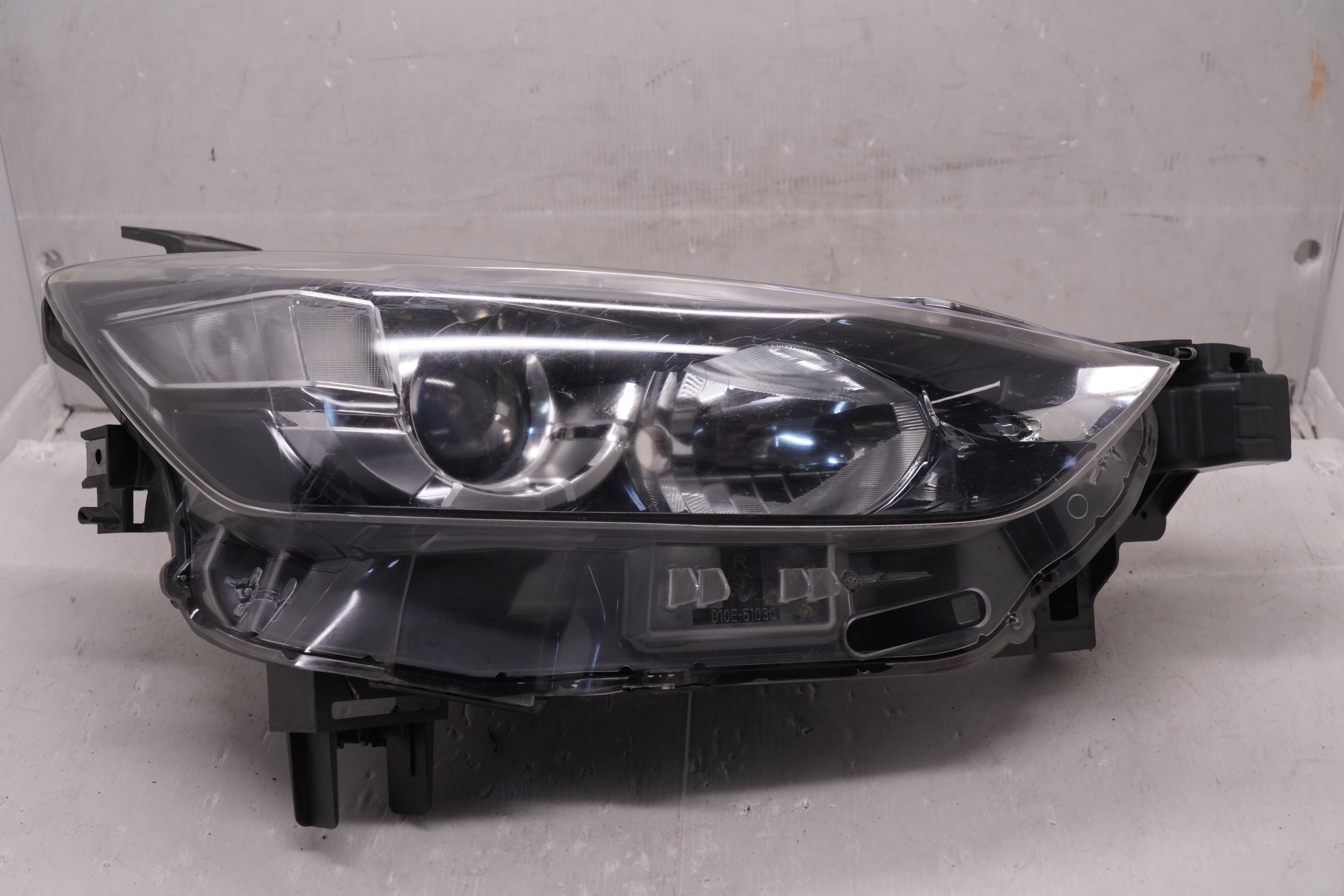MAZDA CX-3 2016-2018 HALOGEN R.H.S HEADLIGHT GENUINE