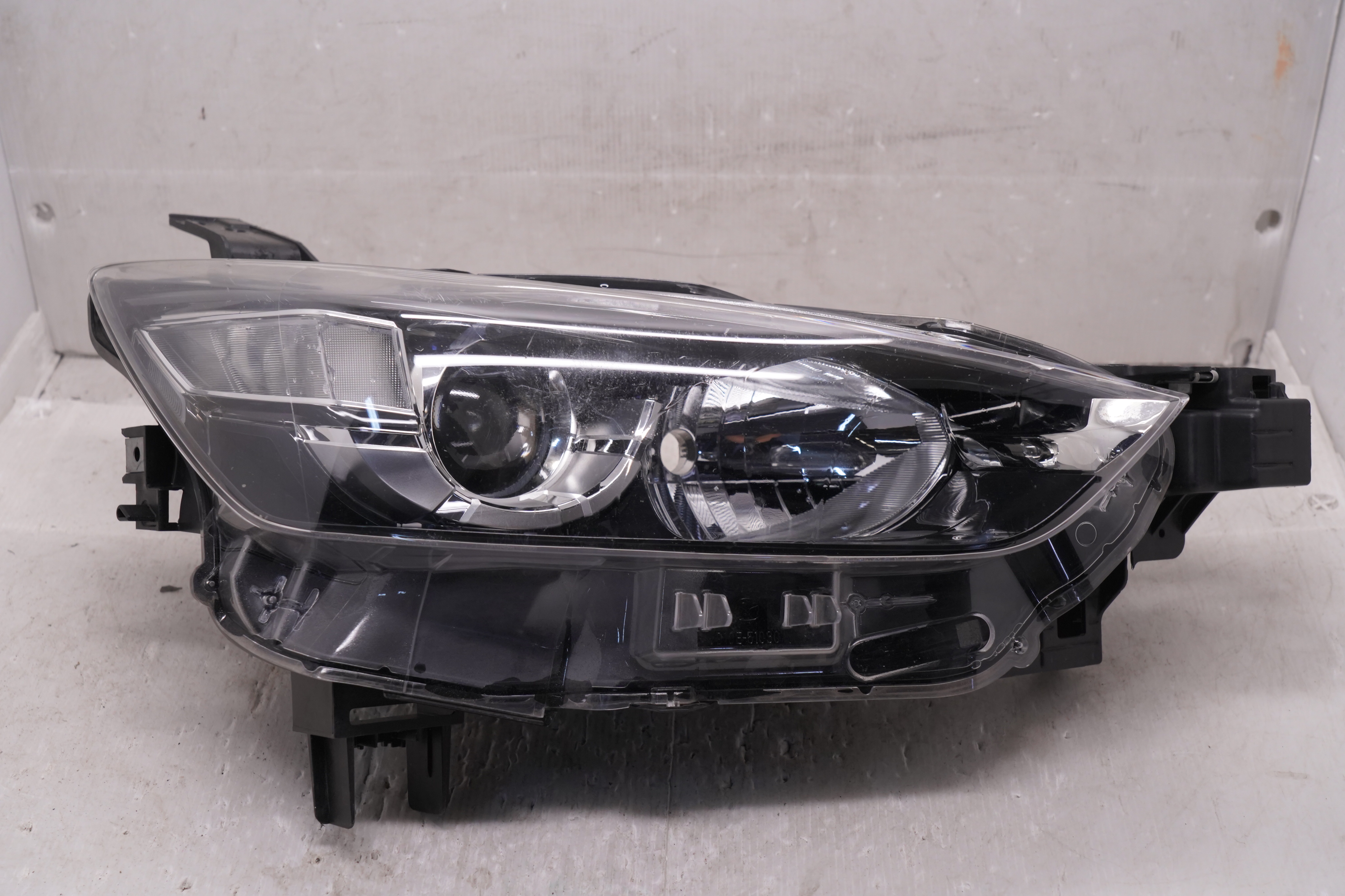 MAZDA CX-3 2016-2018 HALOGEN R.H.S HEADLIGHT GENUINE