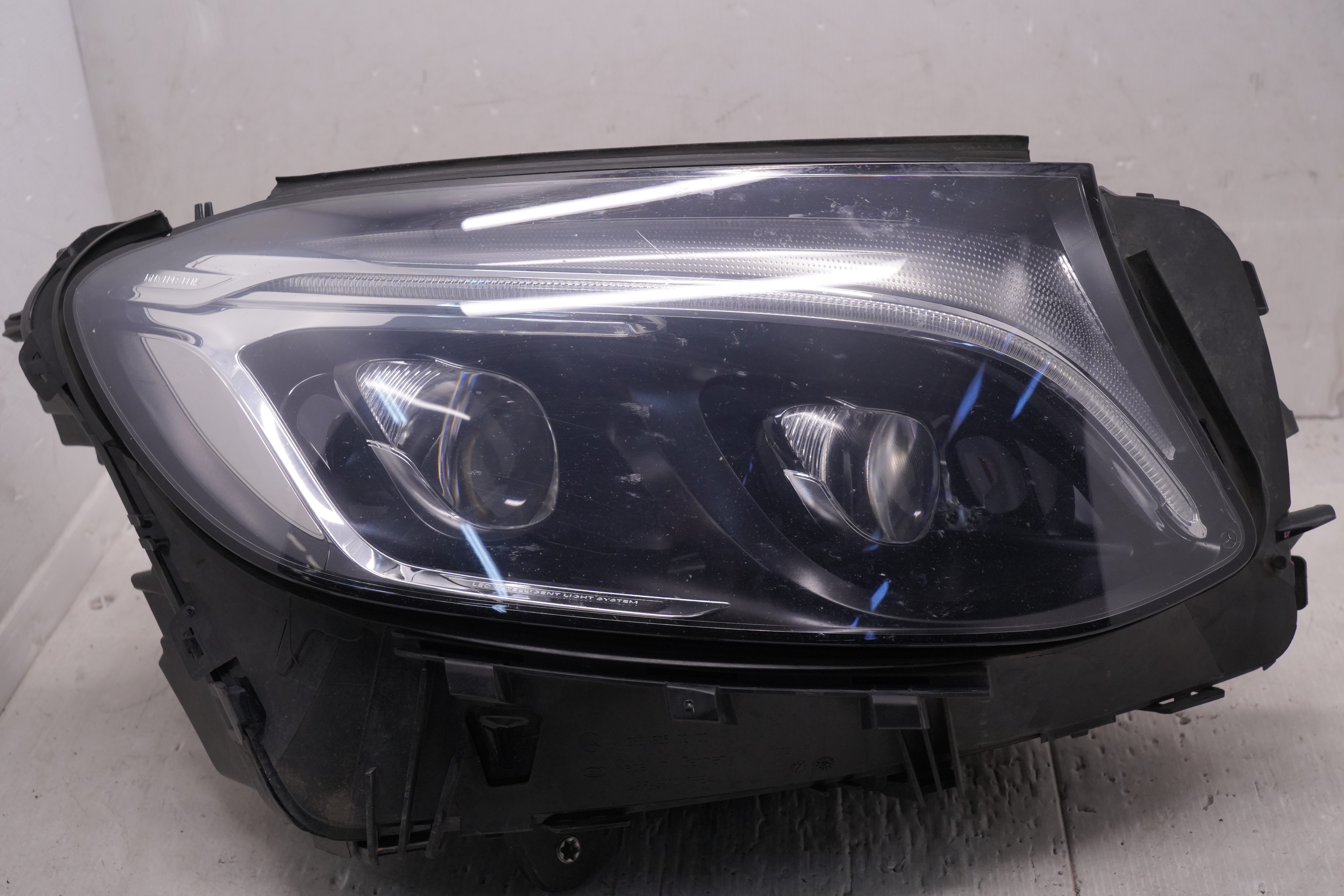MERCEDES-BENZ GLC-CLASS W253 2015-2018 LED R.H.S HEADLIGHT GENUINE