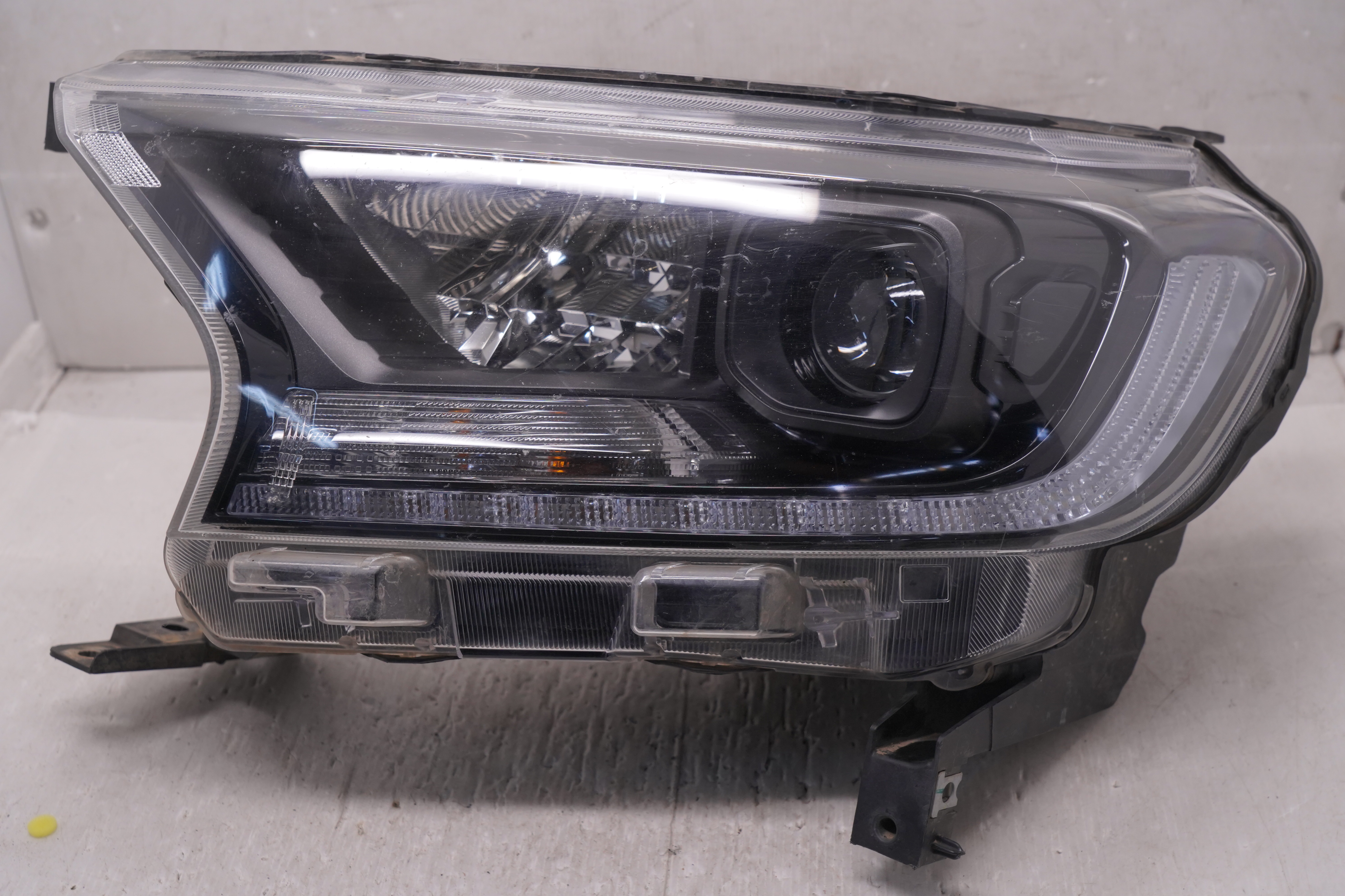 FORD EVEREST RANGER 2020-2021 LED L.H.S HEADLIGHT GENUINE