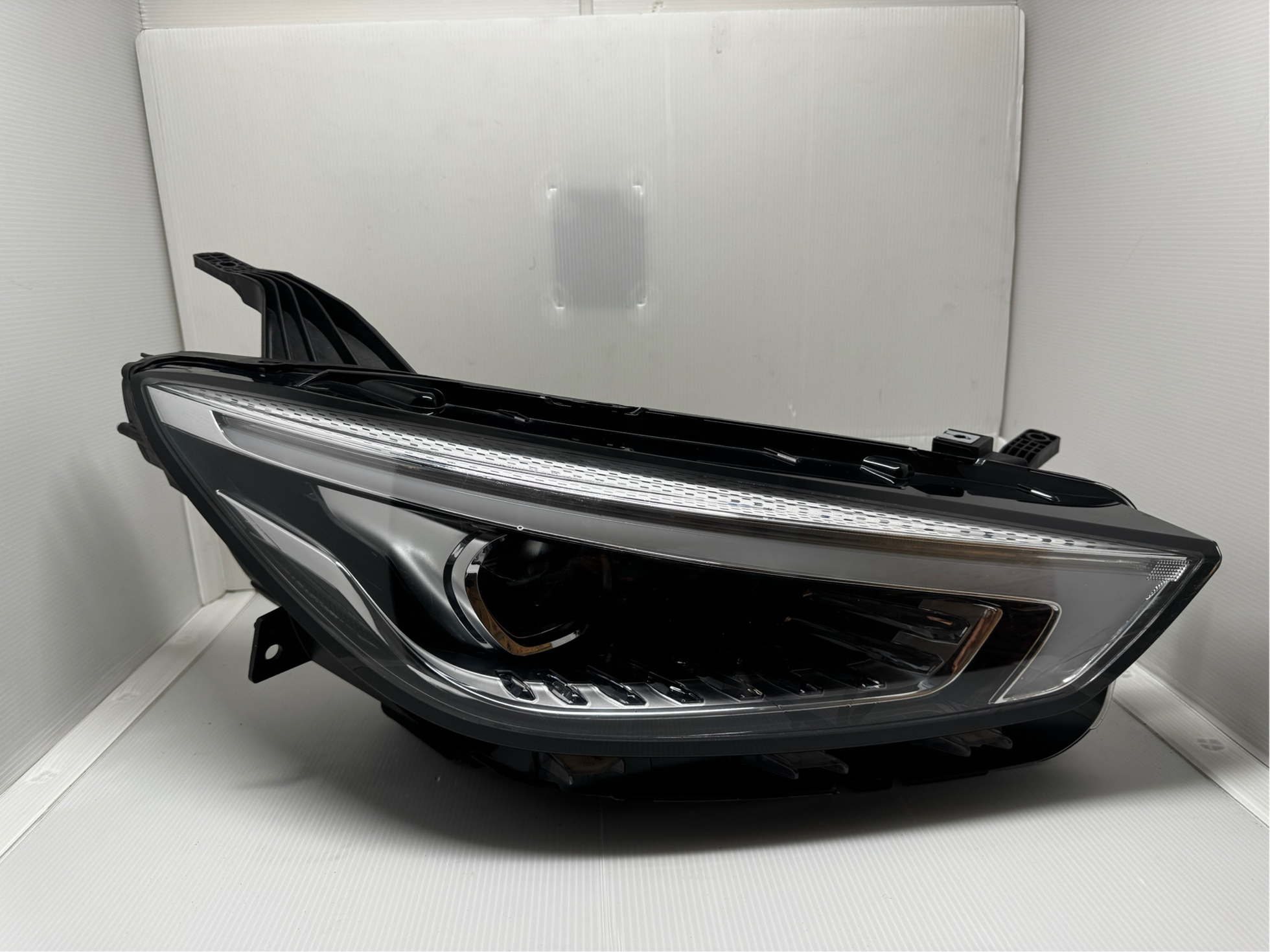 MG ZST 2021-2023 LED R.H.S HEADLIGHT