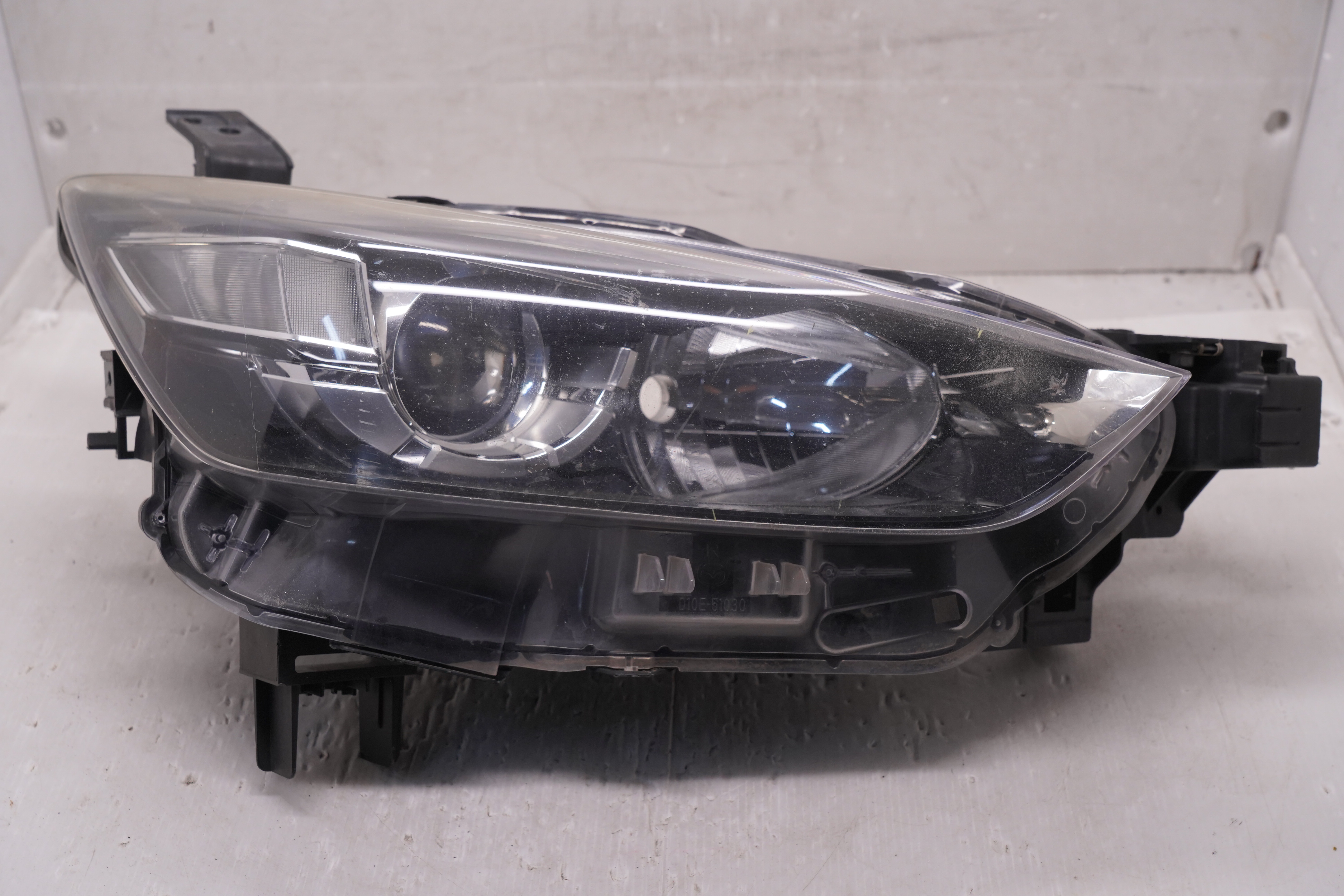 MAZDA CX-3 2016-2018 HALOGEN R.H.S HEADLIGHT GENUINE