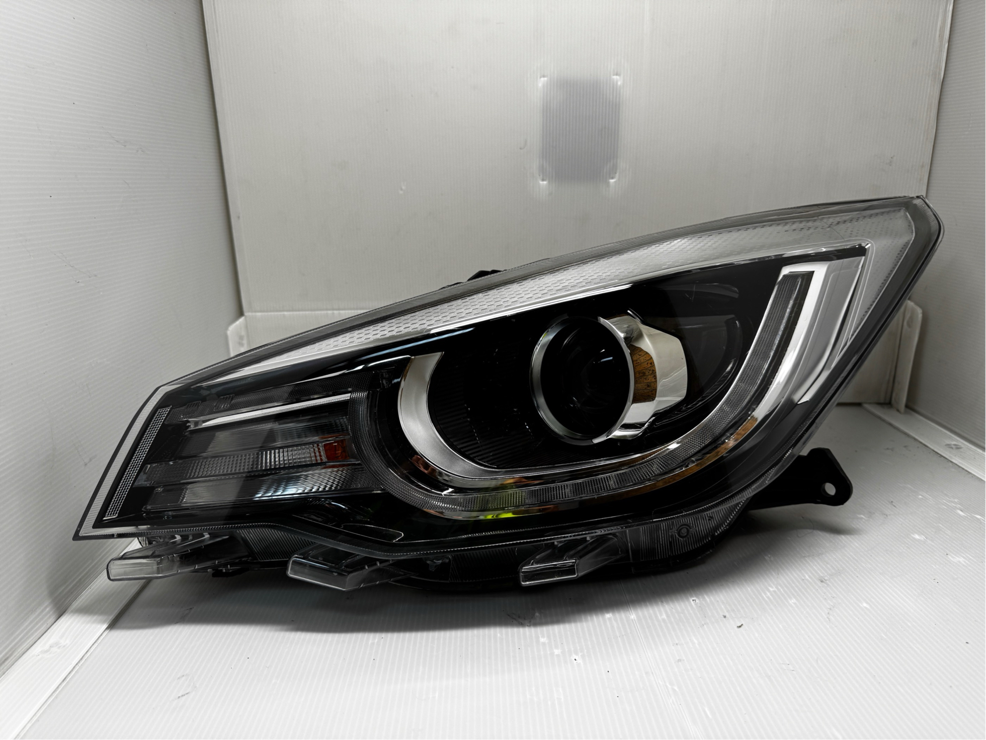 MG 3 2020-2023 HALOGEN L.H.S HEADLIGHT GENUINE