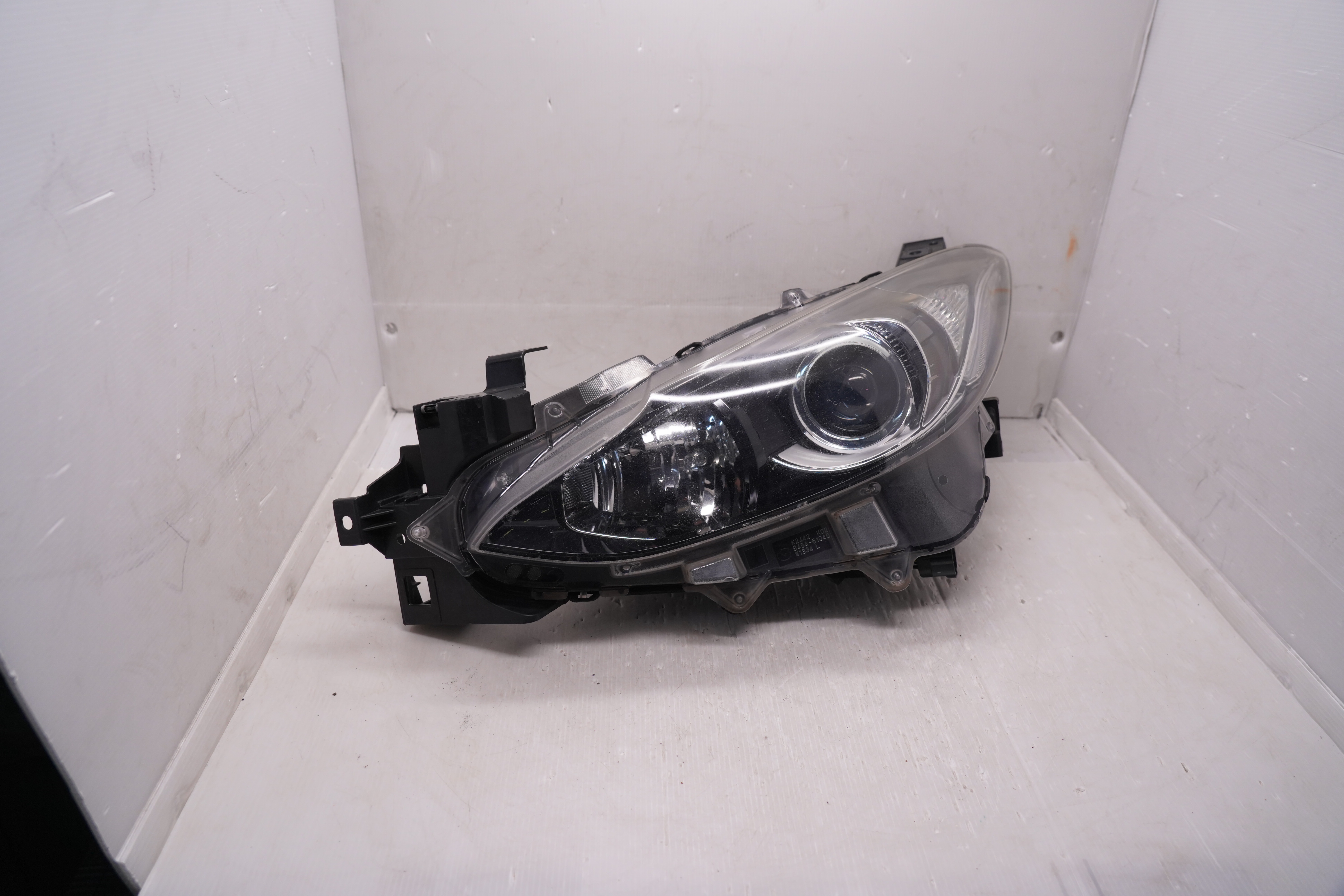 MAZDA 3 2014-2016 HALOGEN L.H.S HEADLIGHT GENUINE