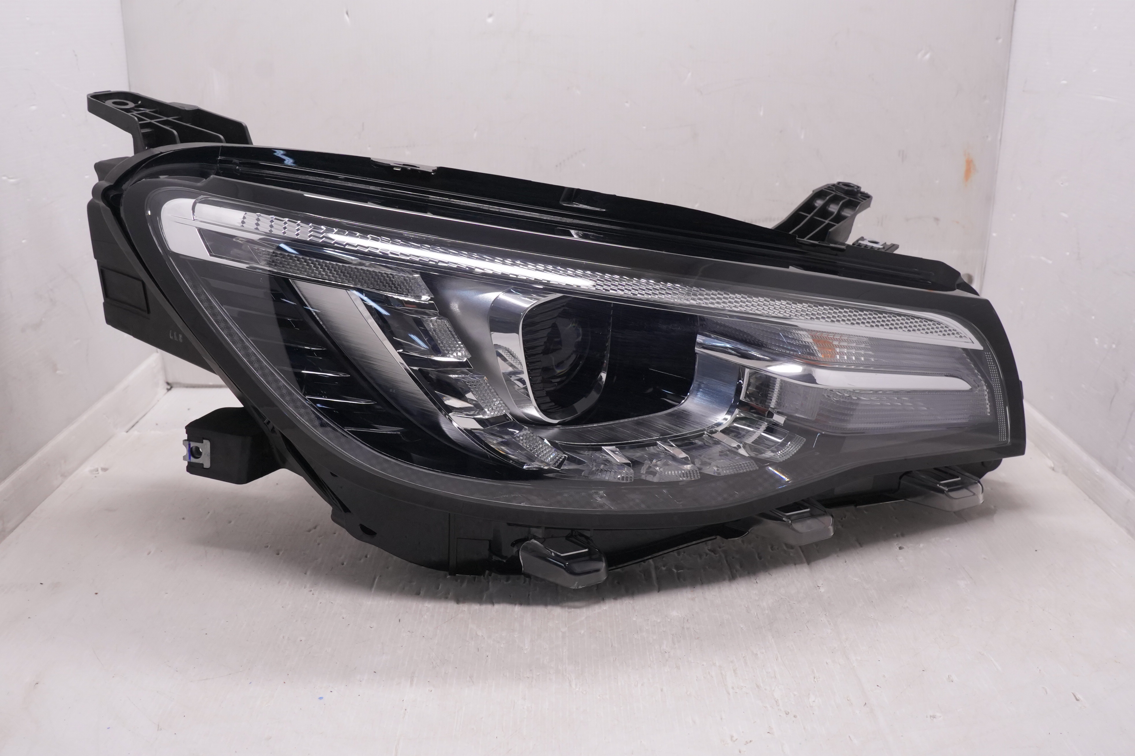 MG HS 2018-2022 LED R.H.S HEADLIGHT GENUINE