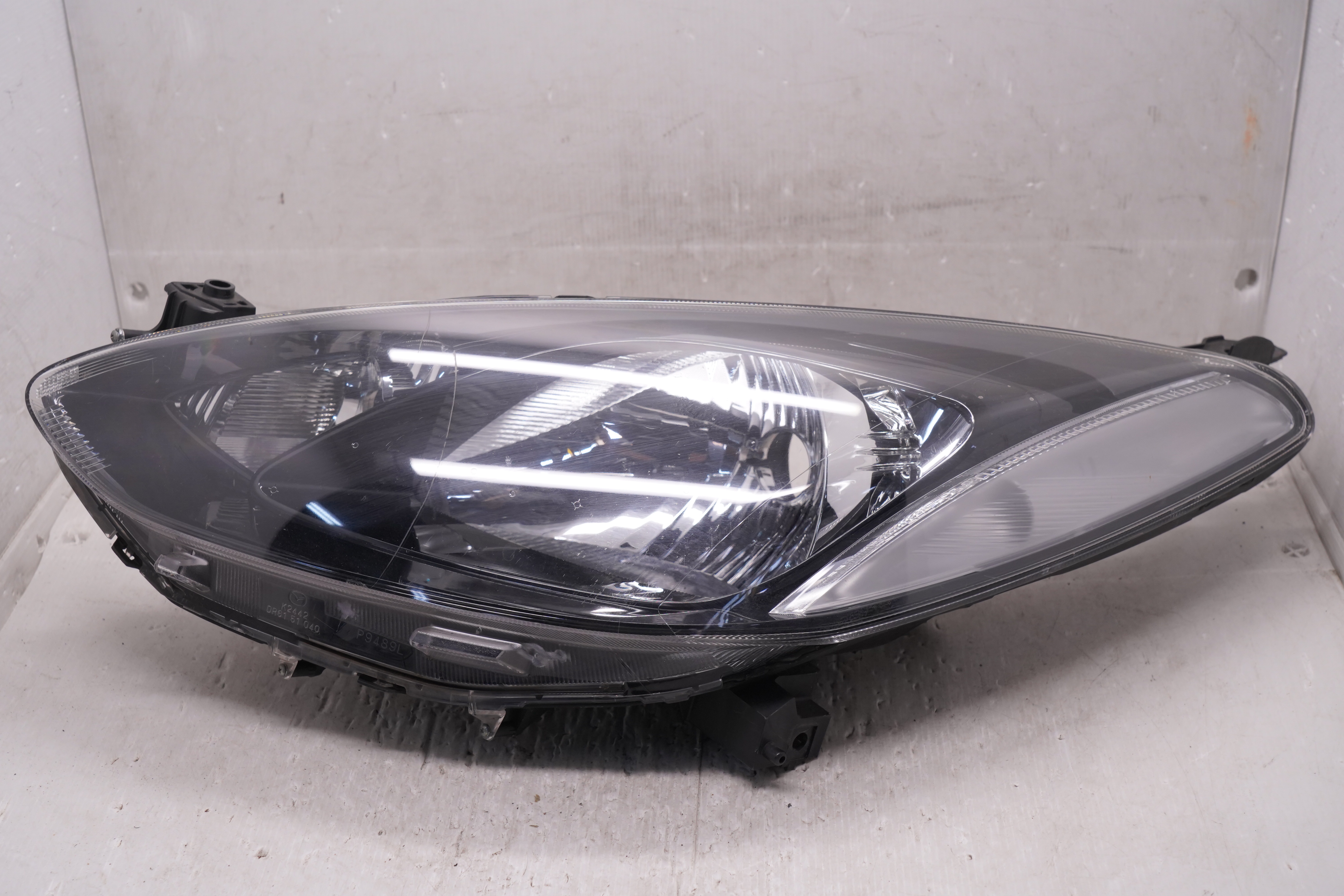 MAZDA 2 2007-2013 HALOGEN L.H.S HEADLIGHT GENUINE