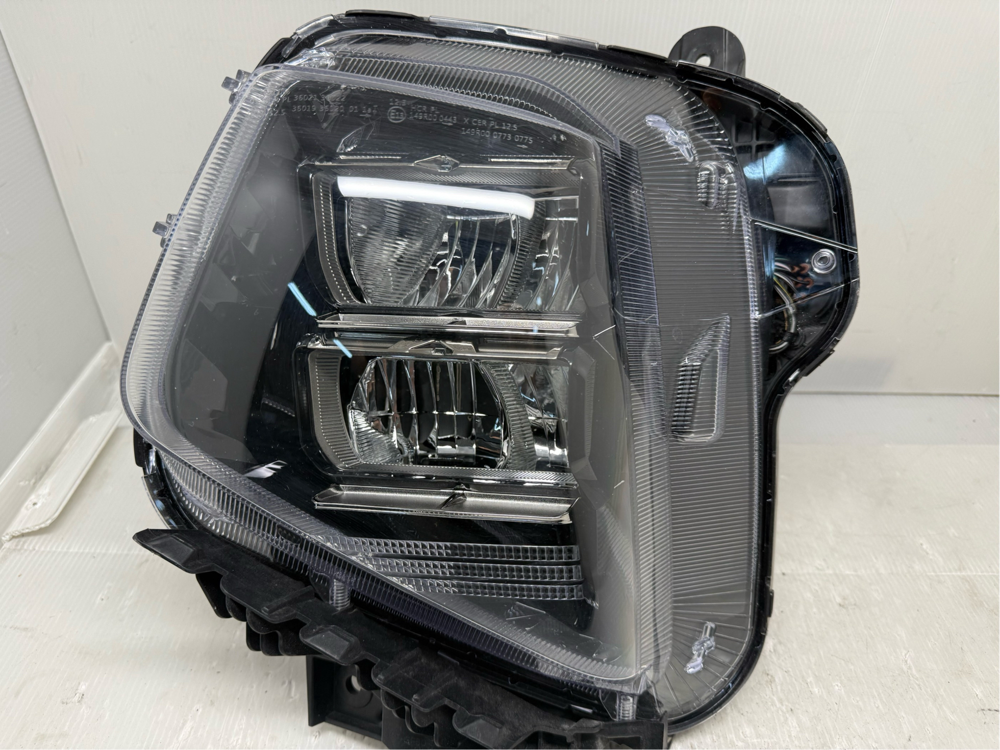 HYUNDAI TUCSON 2021-2023 LED L.H.S HEADLIGHT GENUINE