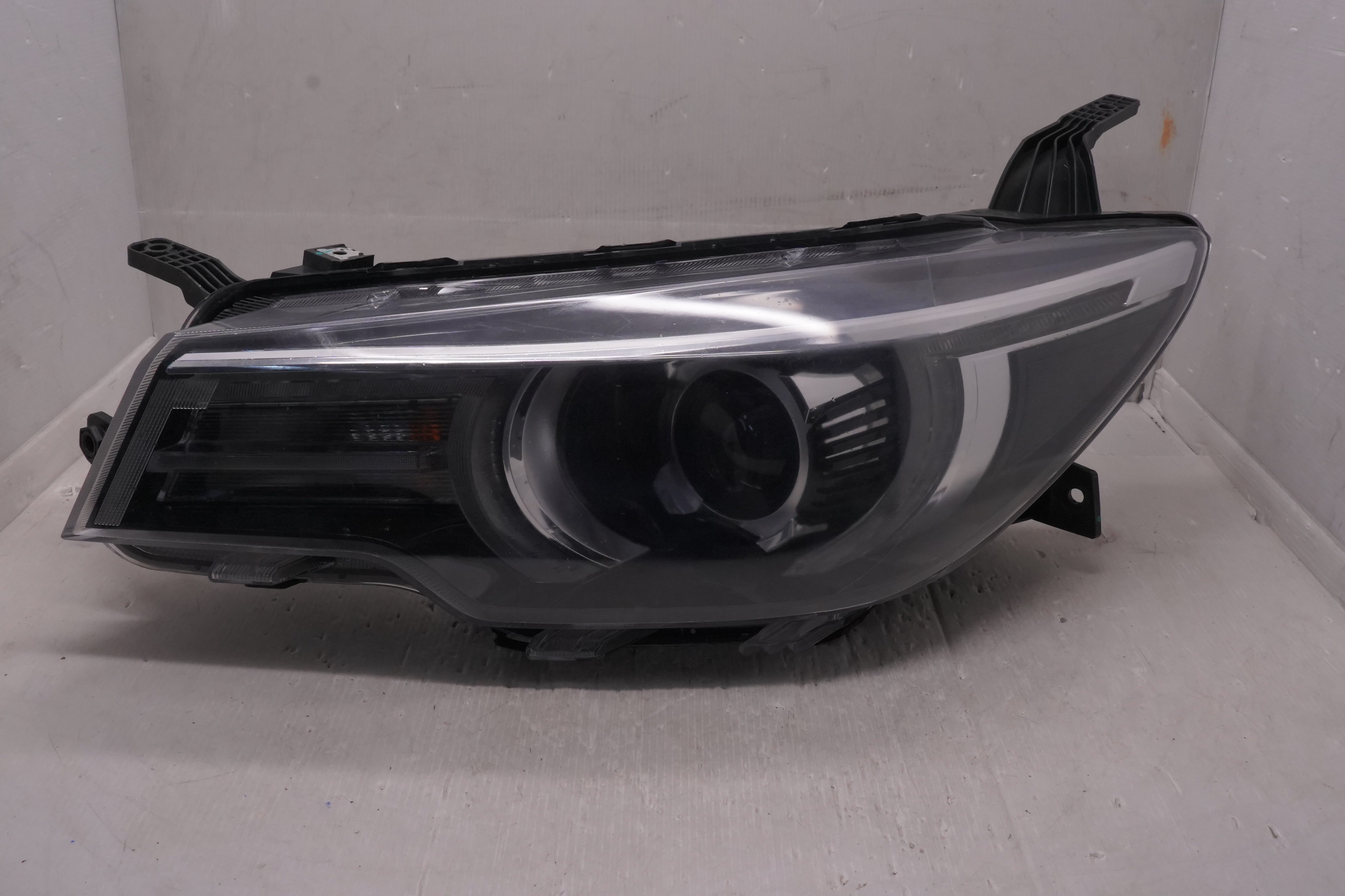 MG ZS 2016-2023 HALOGEN L.H.S HEADLIGHT GENUINE