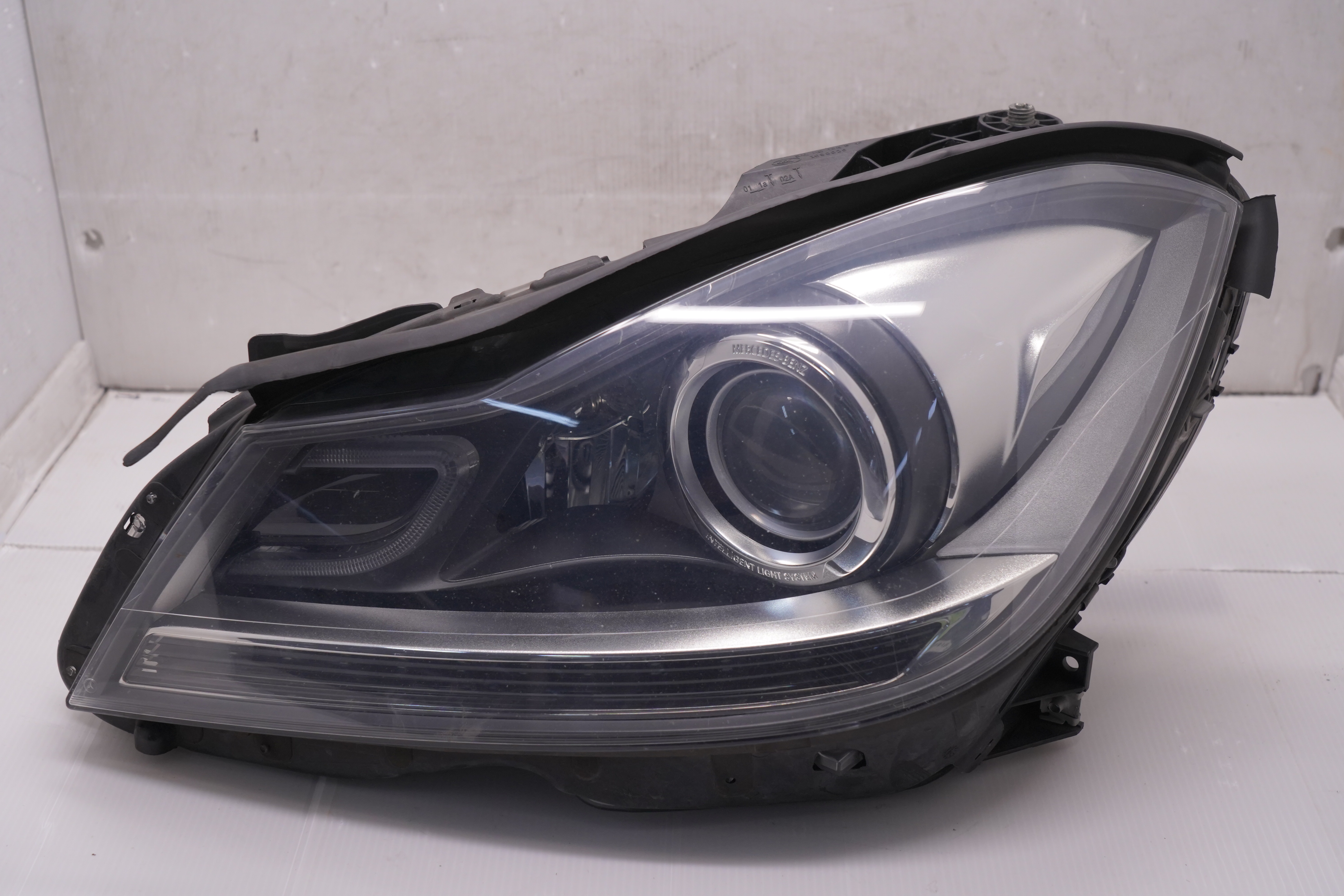 MERCEDES-BENZ C-CLASS W204 2012-2013 XENON L.H.S HEADLIGHT GENUINE