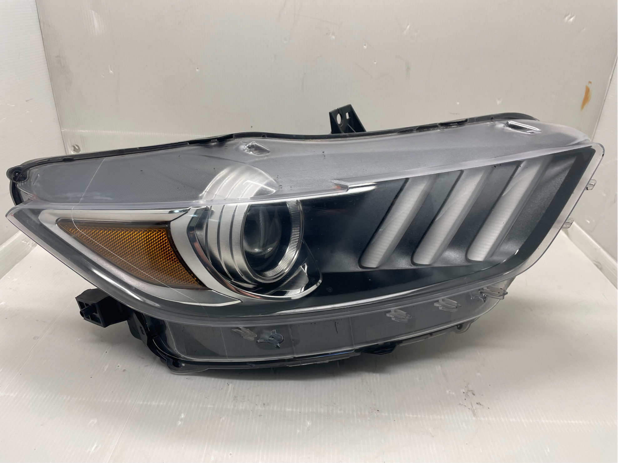 FORD MUSTANG GT 2015-2017 LED HEADLIGHT GENUINE
