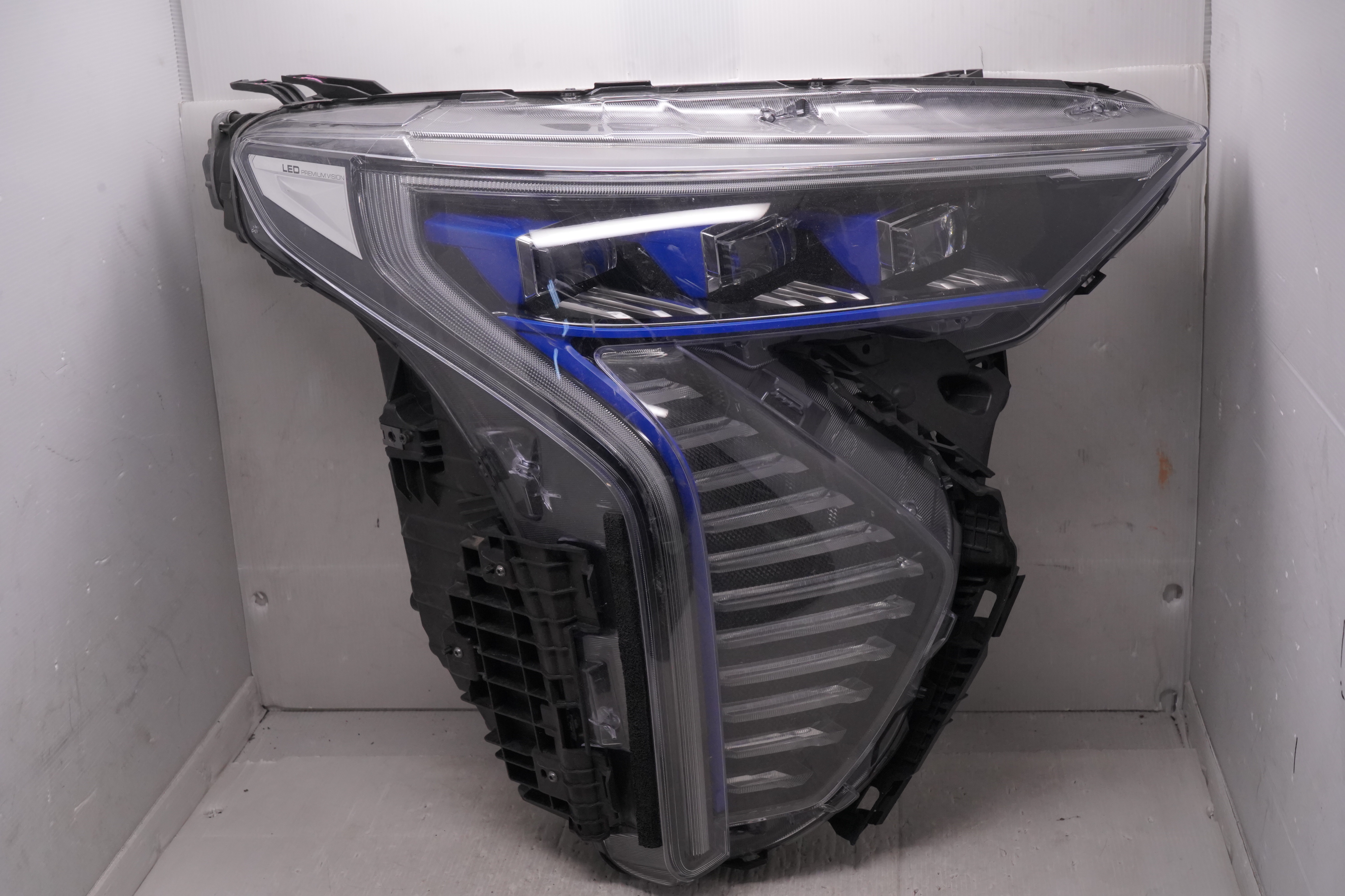 GREAT WALL HAVAL JOLION LED R.H.S HEADLIGHT GENUINE