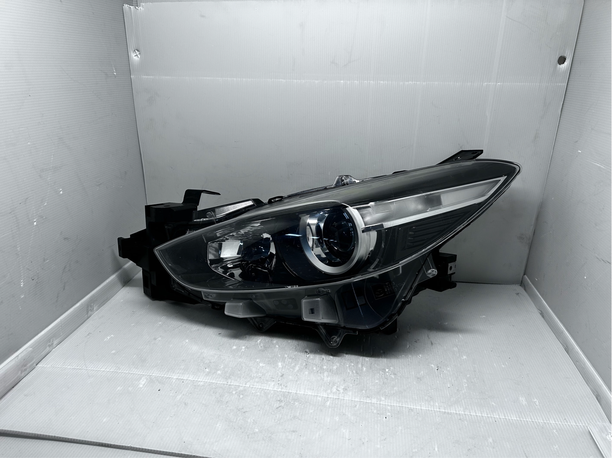 MAZDA 3 2017-2018 HALOGEN L.H.S HEADLIGHT GENUINE