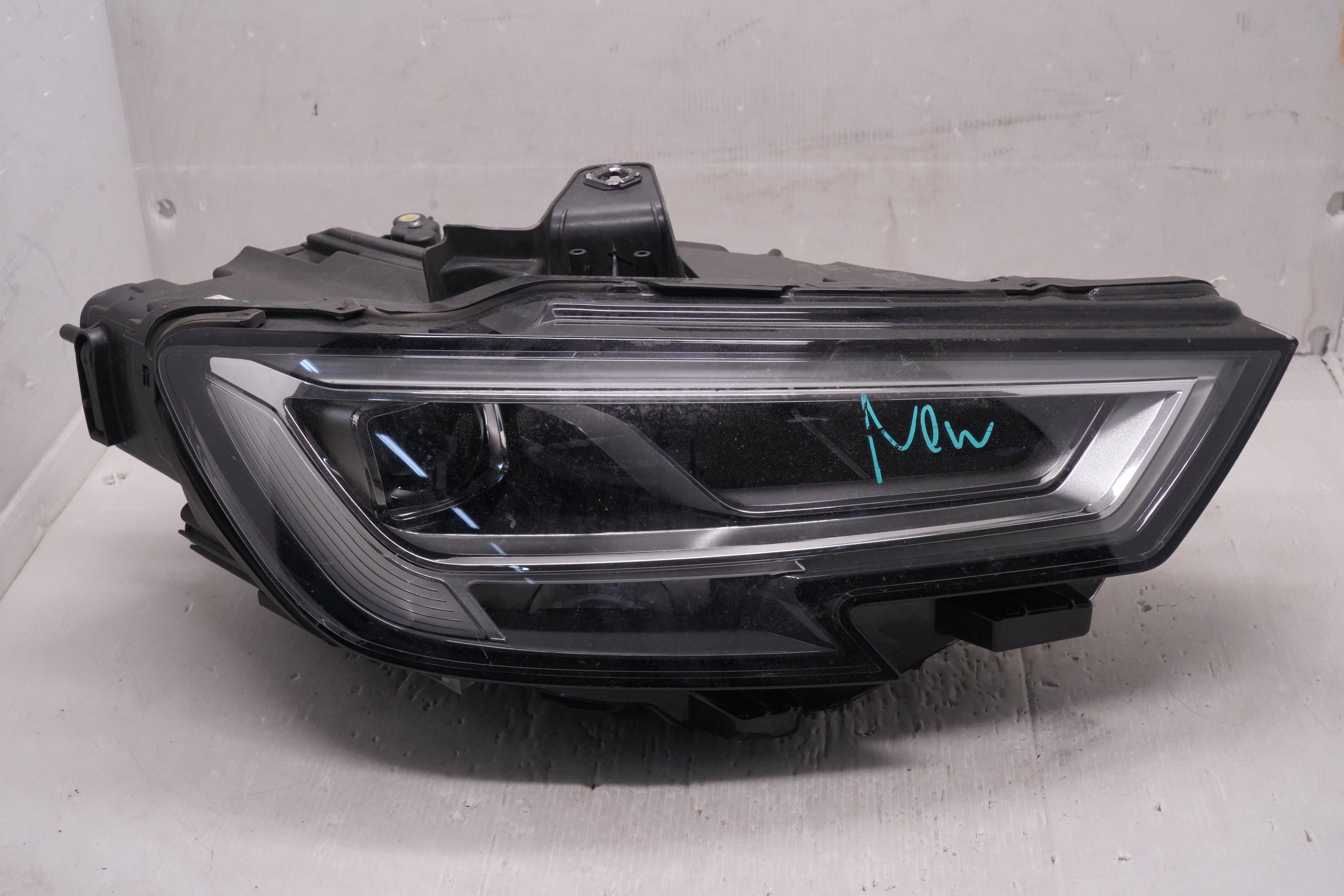 AUDI A3 RS3 8V 2016-2019 LED R.H.S HEADLIGHT GENUINE