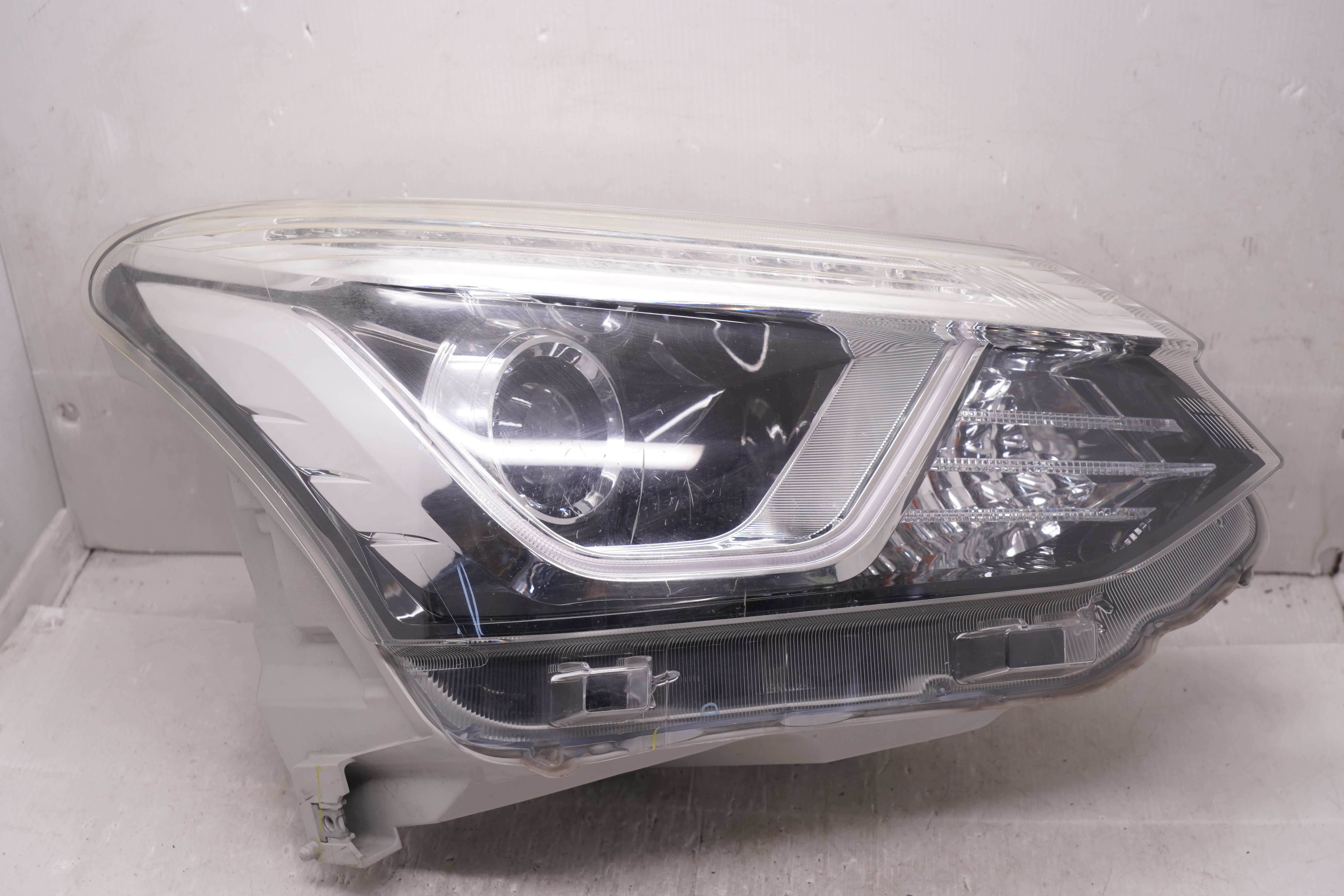 ISUZU MU-X 2017-2020 LED R.H.S HEADLIGHT GENUINE