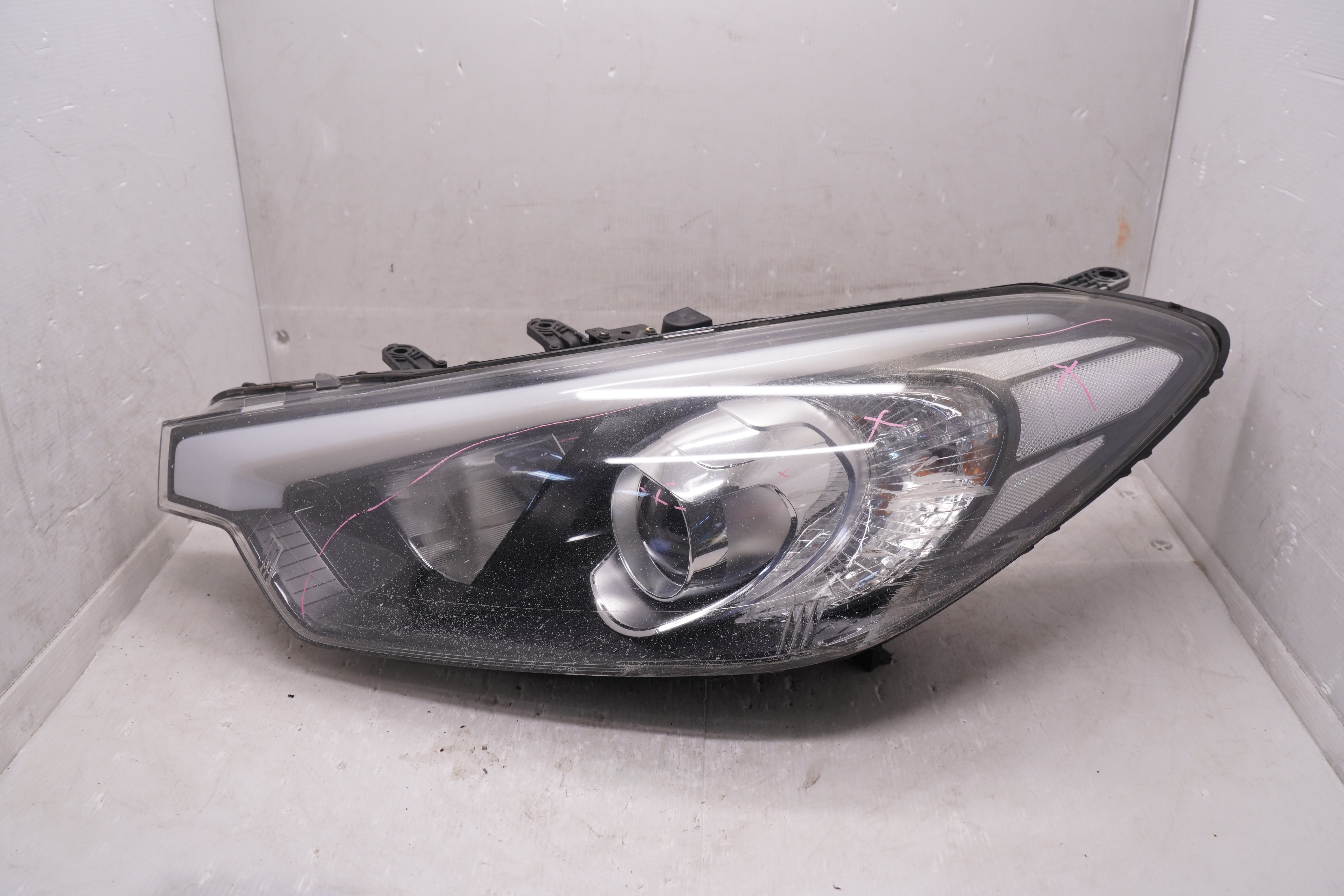 KIA CERATO 2013-2015 HALOGEN L.H.S HEADLIGHT GENUINE