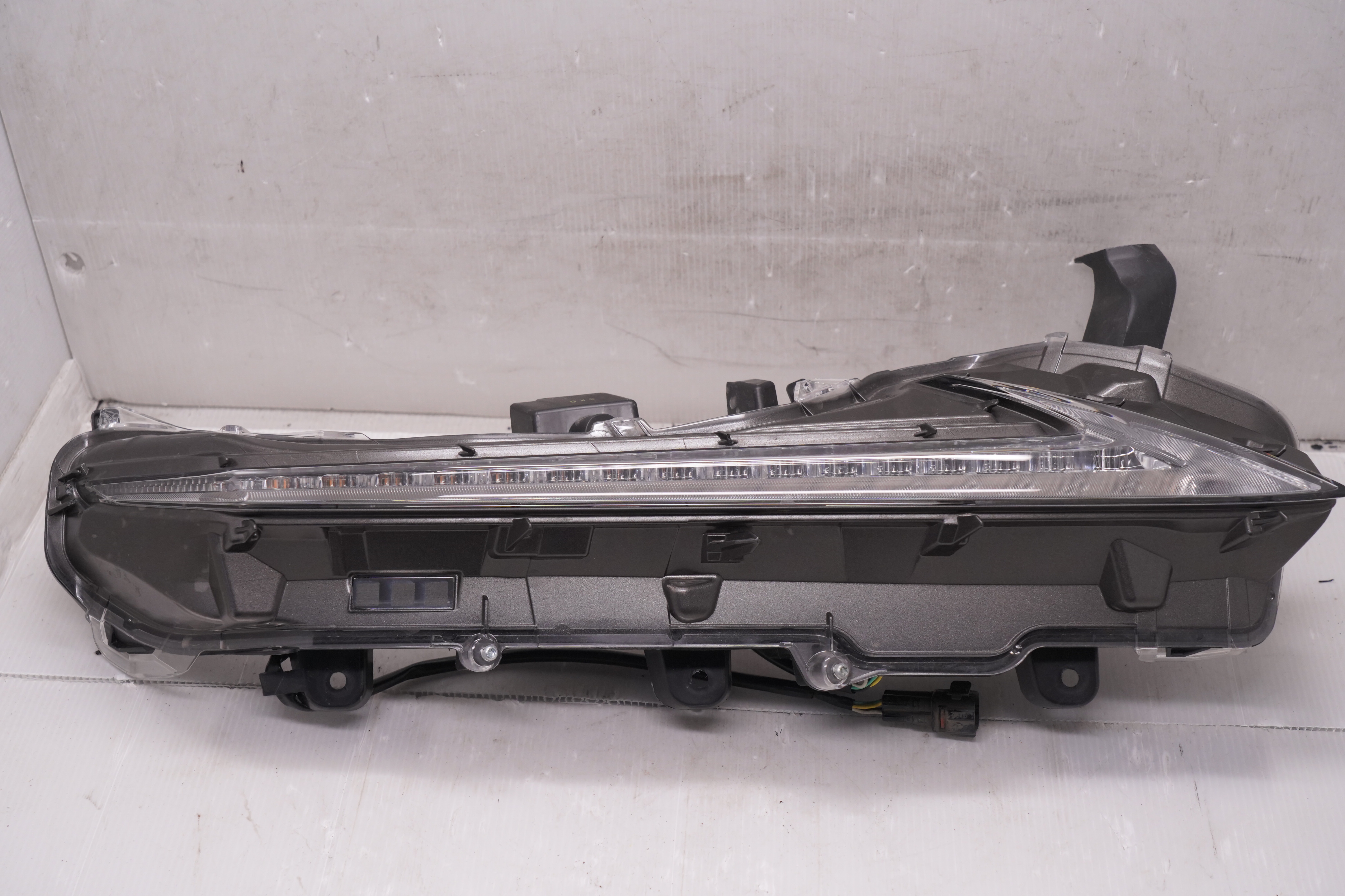 LEXUS NX 200T 300H 2014-2021 R.H.S DAY RUNNING LIGHT GENUINE