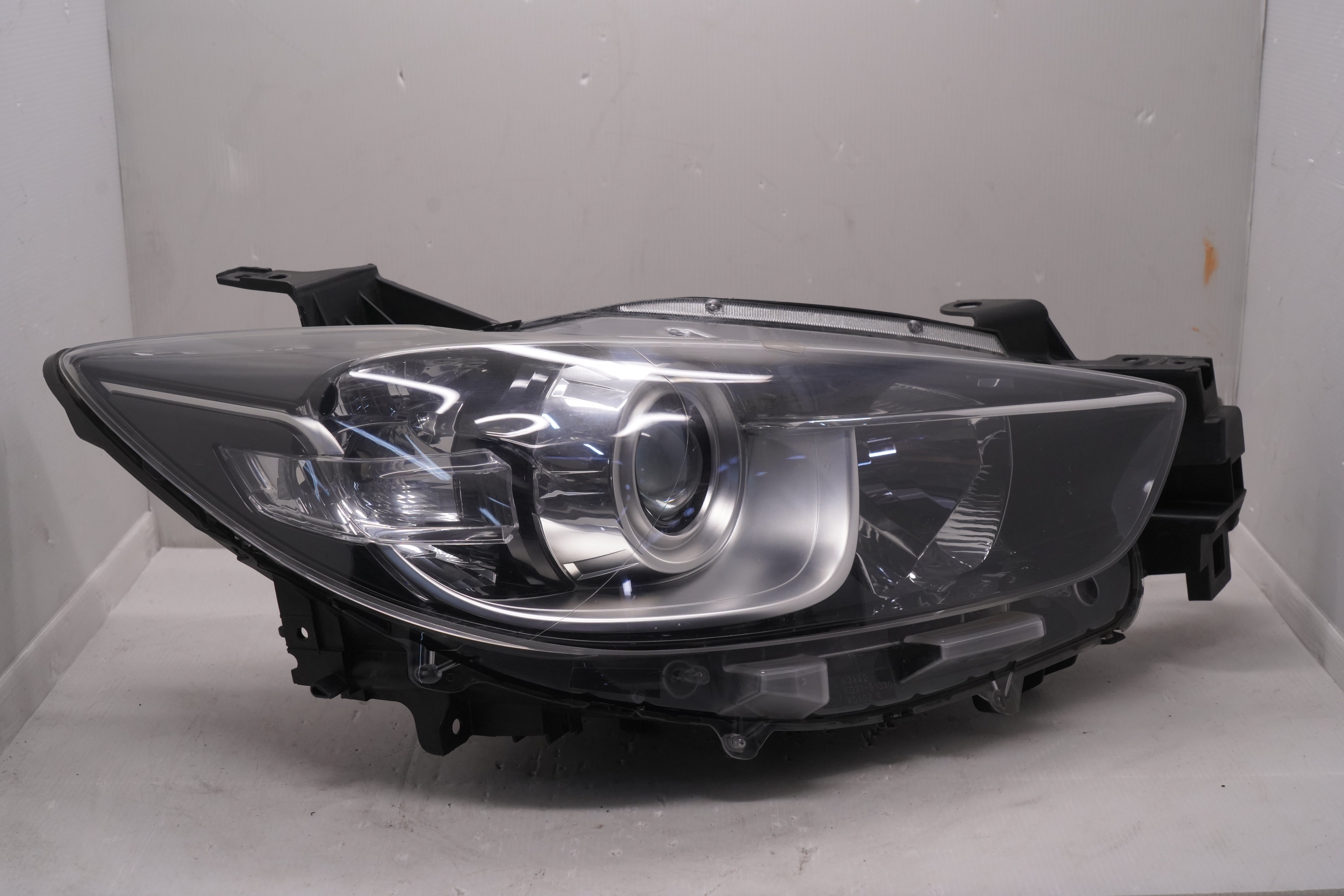 MAZDA CX-5 2014-2016 HALOGEN R.H.S HEADLIGHT GENUINE